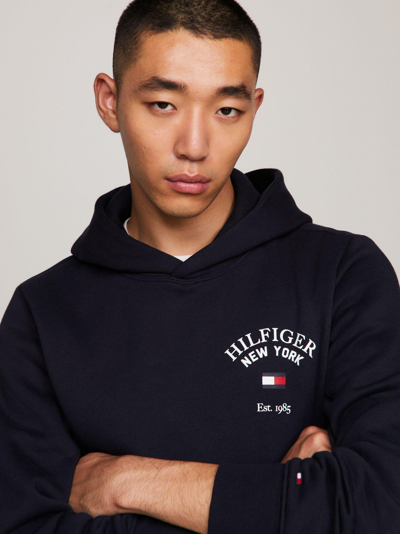 POLERÓN ARCHED VARSITY LOGO AZUL TOMMY HILFIGER-3