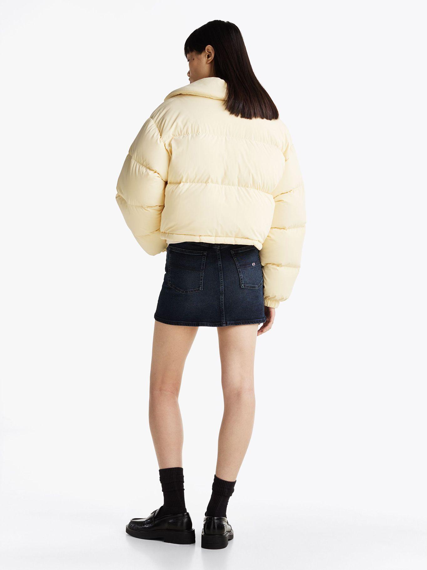 Parka Cropped Acolchada Con Logo Amarillo Tommy Jeans-2