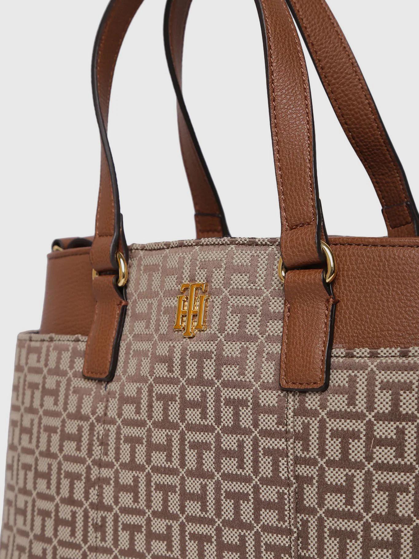 Cartera Satchel Monogram Café Tommy Hilfiger-3