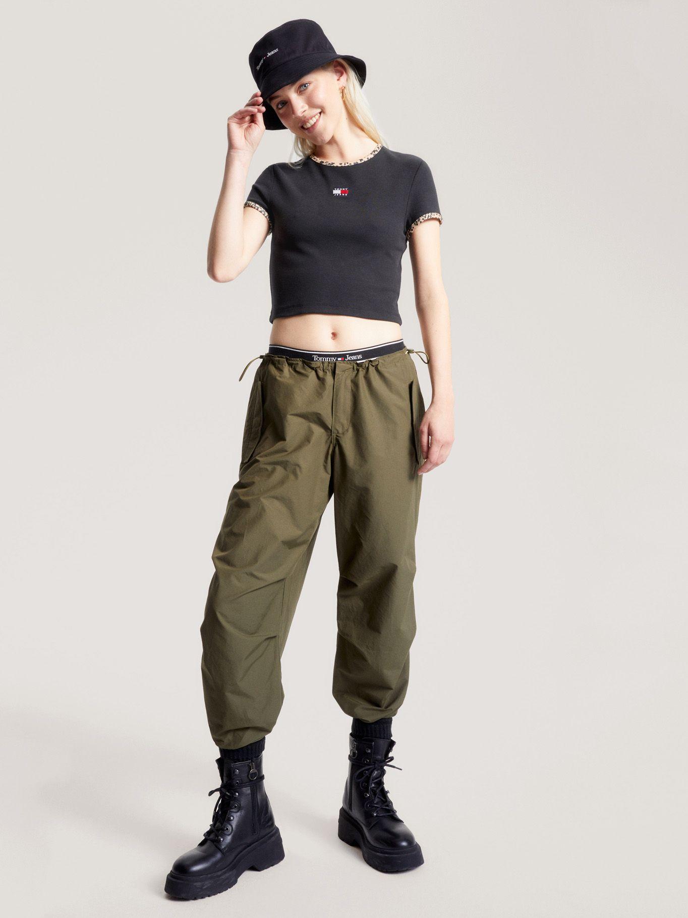 Polera Con Print De Leopardo Negro Tommy Jeans-1