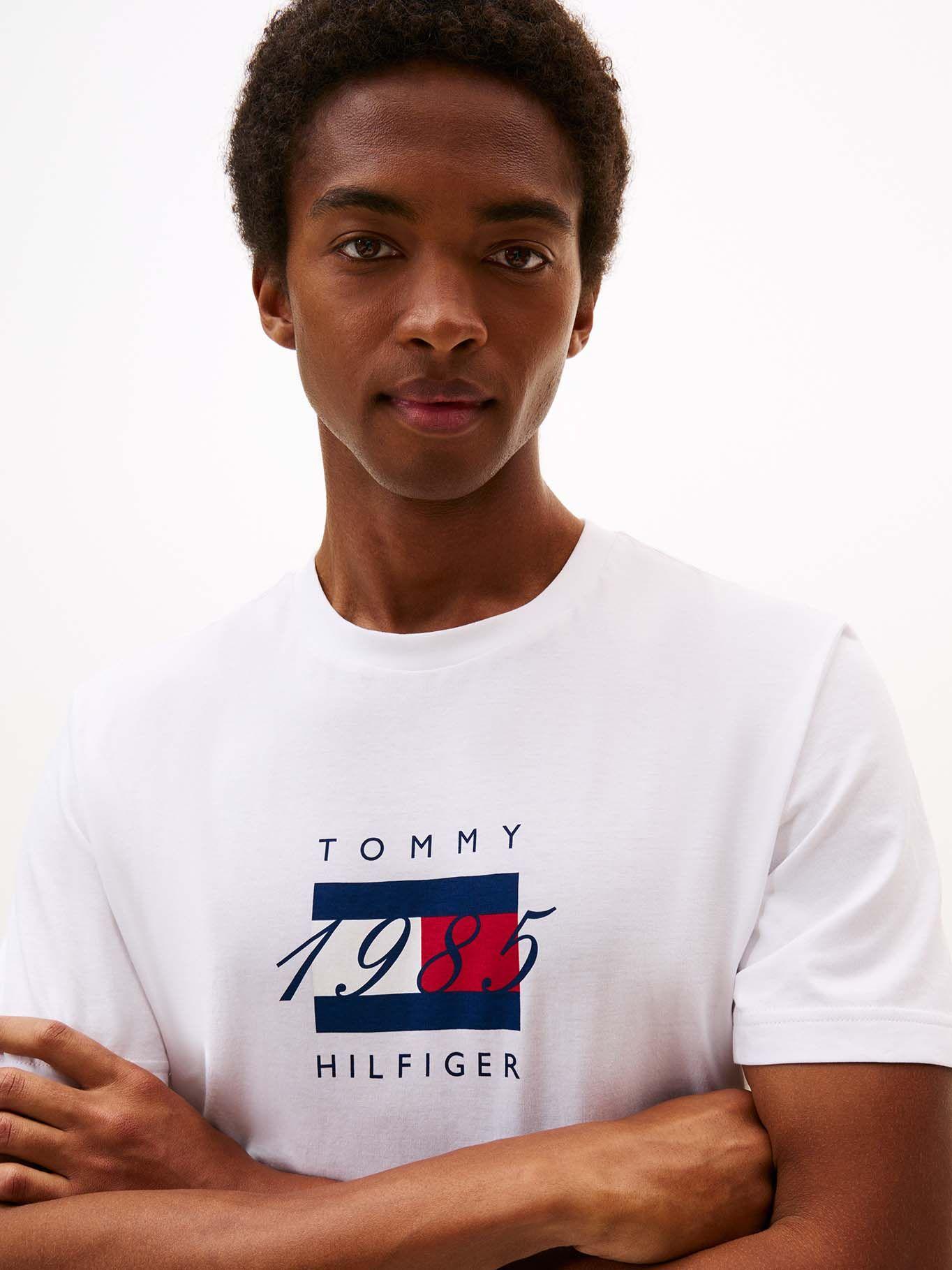 Polera Con Logo Flag Gráfico Blanco Tommy Hilfiger-3