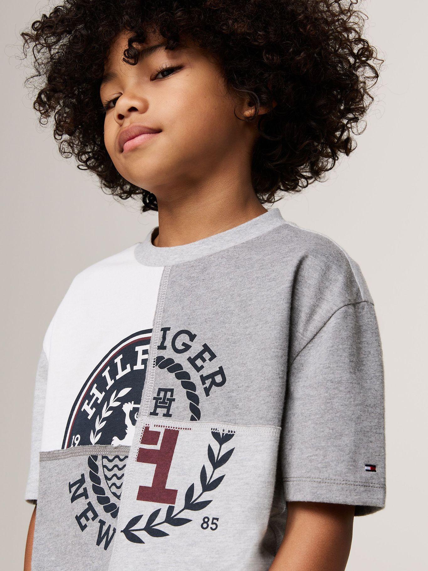 Polera Monotype Print Logo Gris Tommy Hilfiger-3