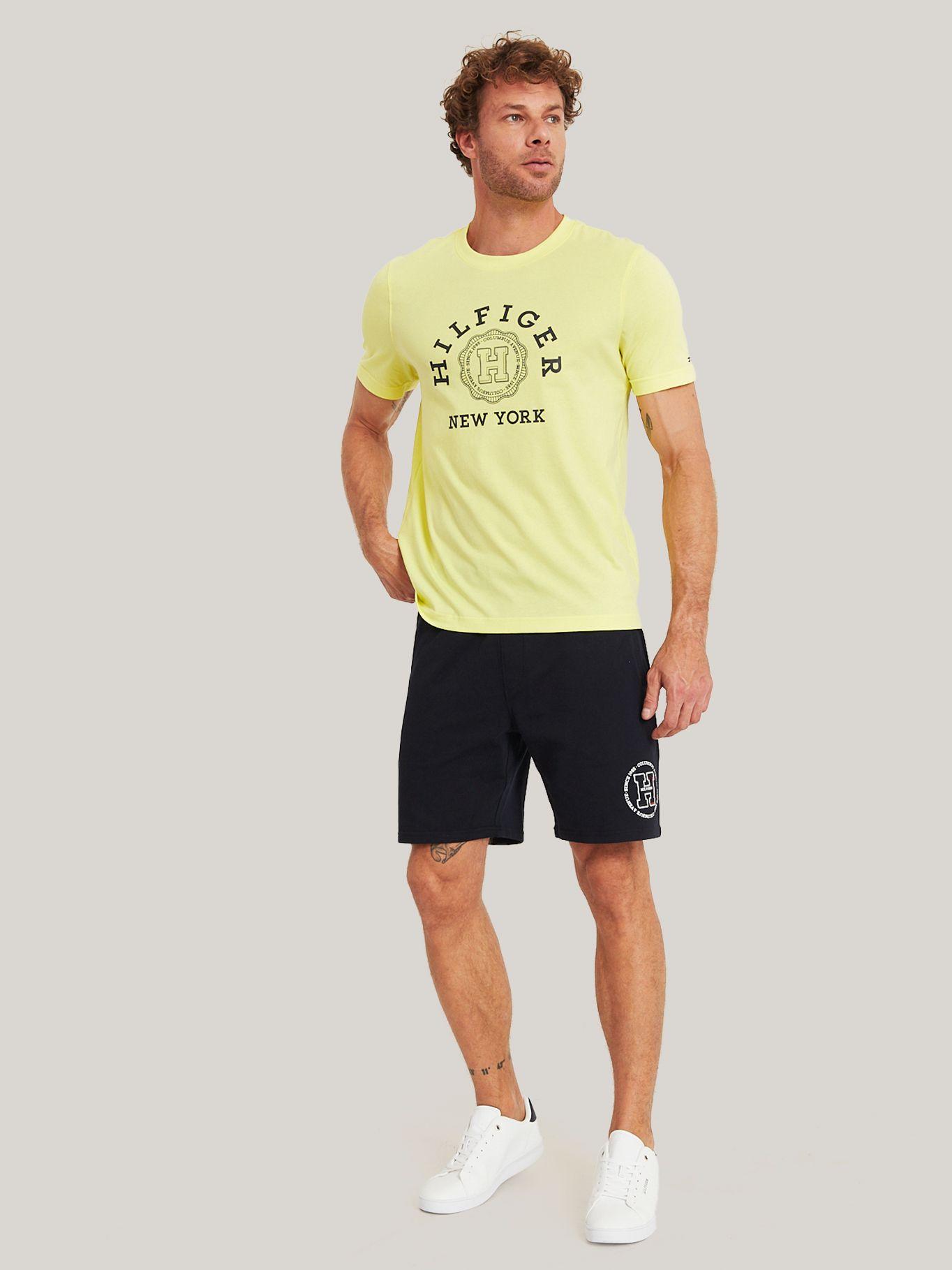 Polera Monogram Logo Circular Amarillo Tommy Hilfiger-1