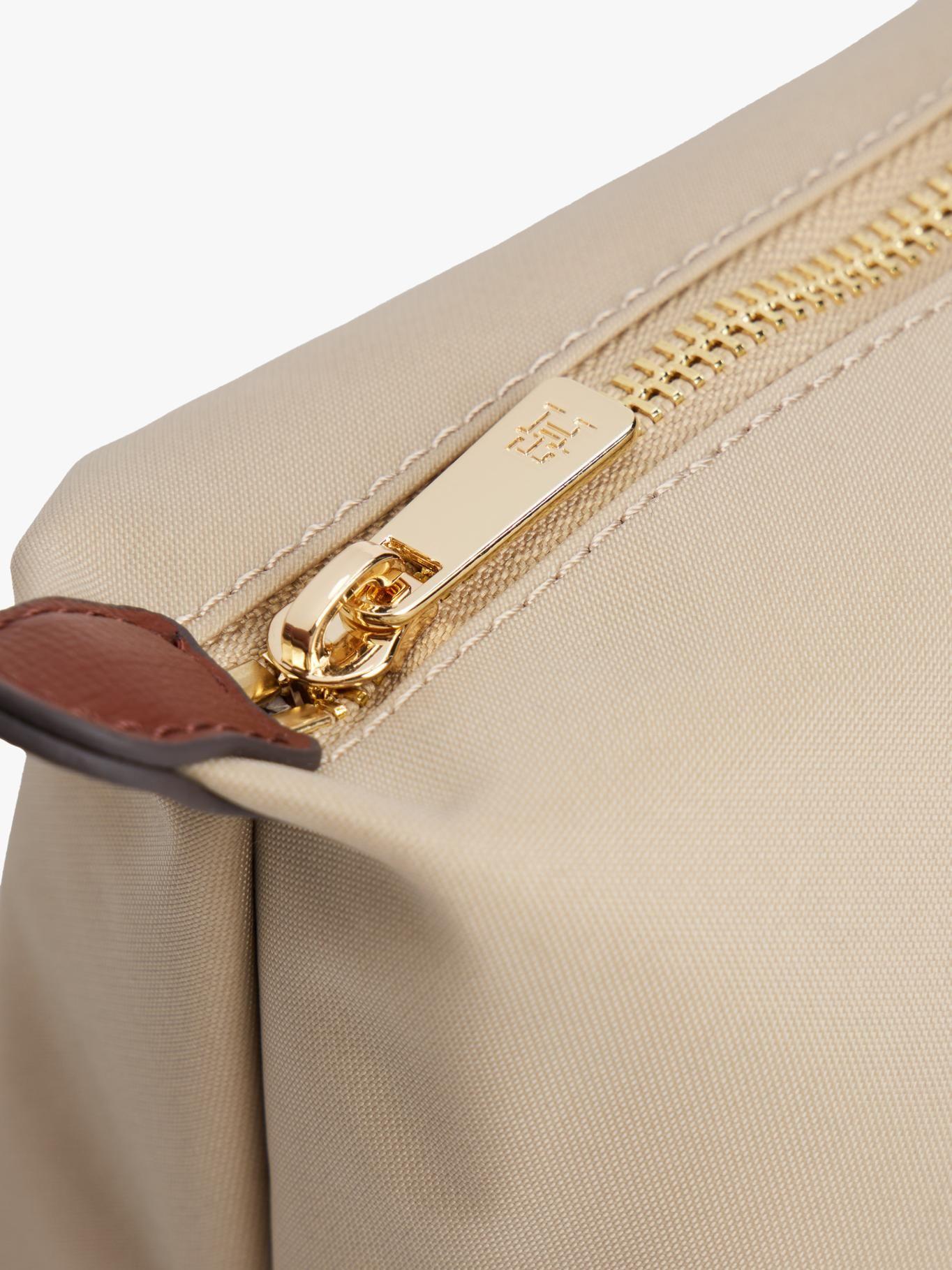 Neceser Con Monogram Beige Tommy Hilfiger-3