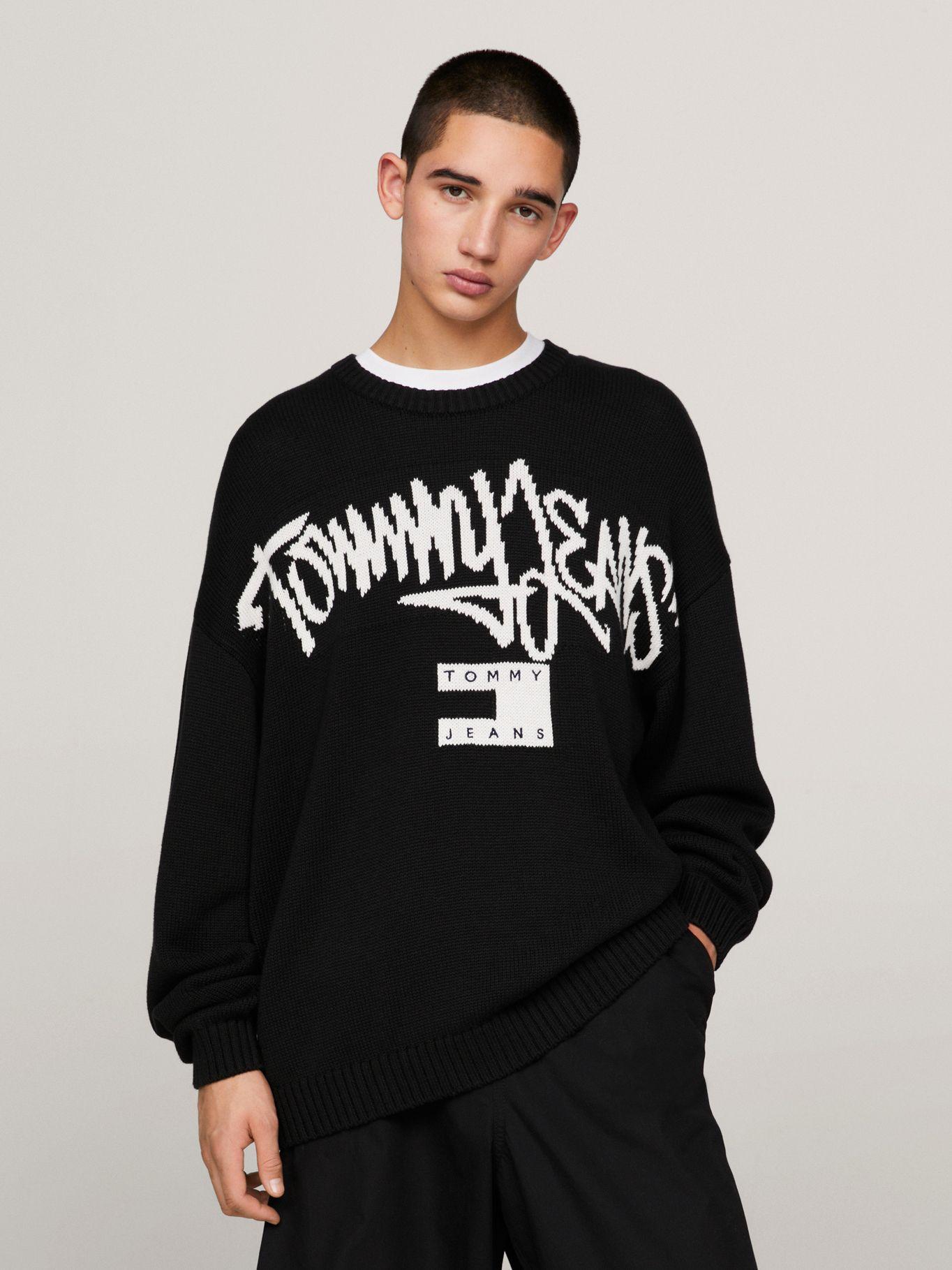 SWEATER LOGO ESTILO GRAFFITI NEGRO TOMMY JEANS-0