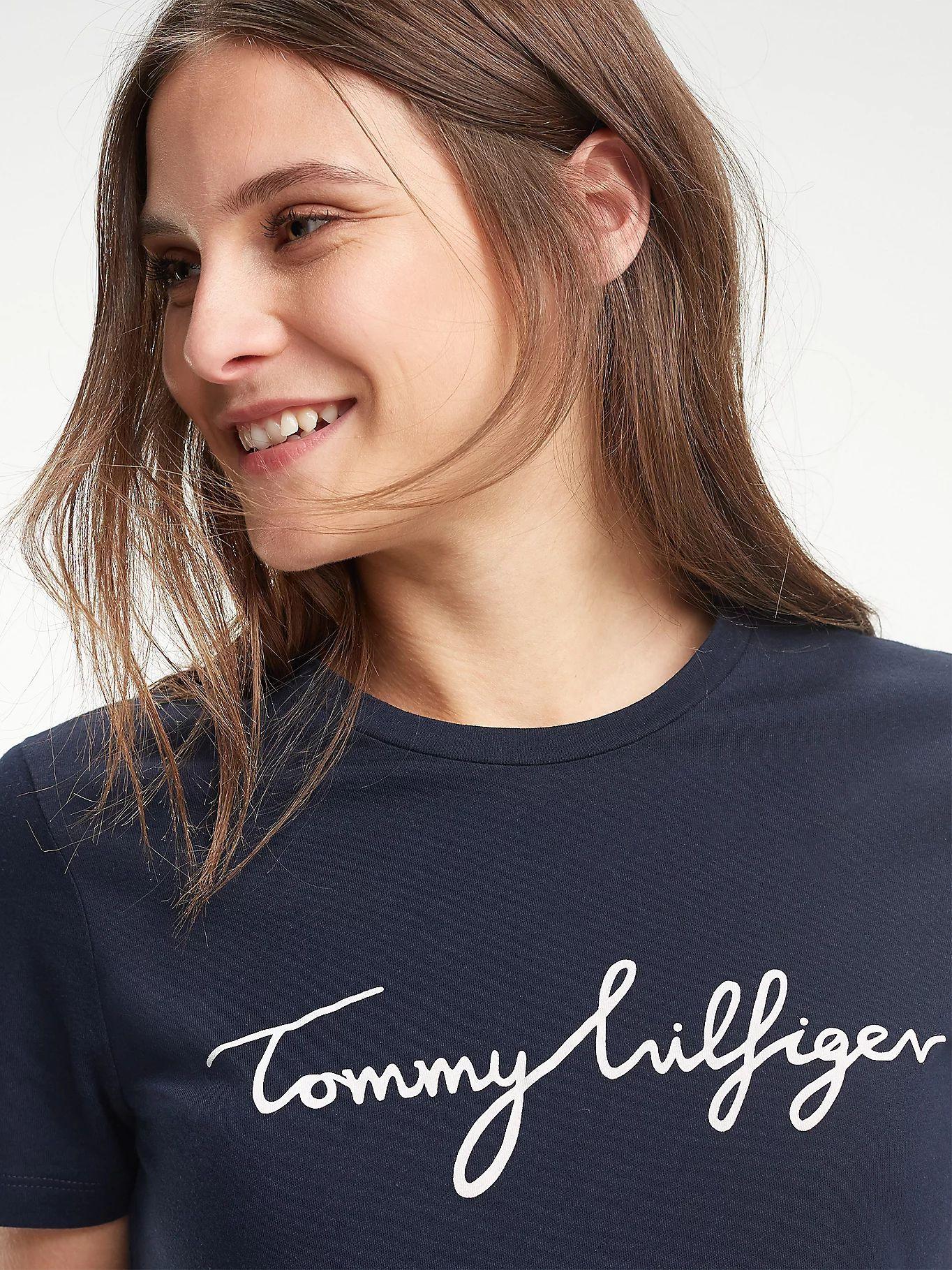 Polera Heritage Graphic C-Neck Azul Tommy Hilfiger-2