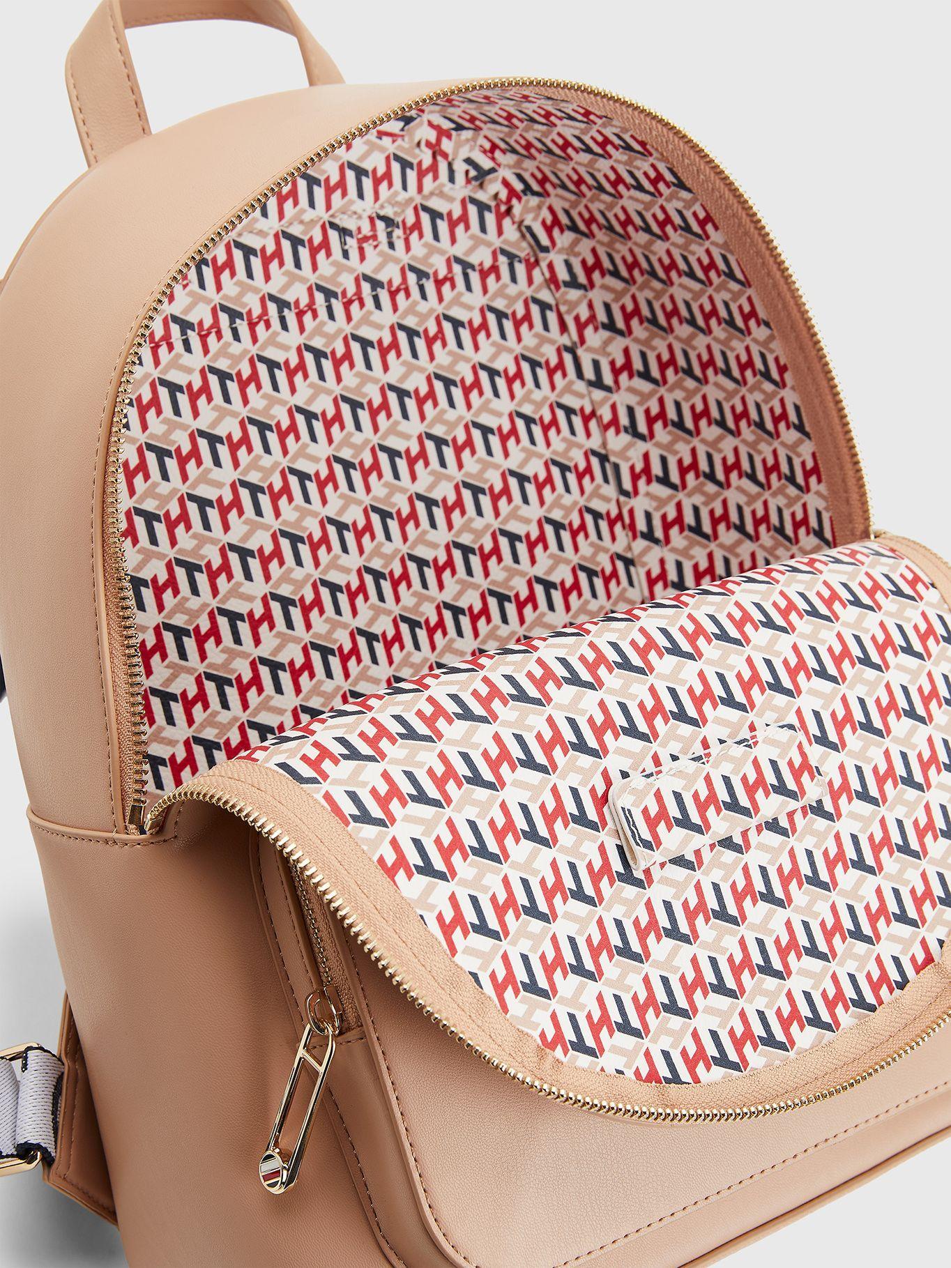 Mochila Iconic Con Logo Rosado Tommy Hilfiger-3