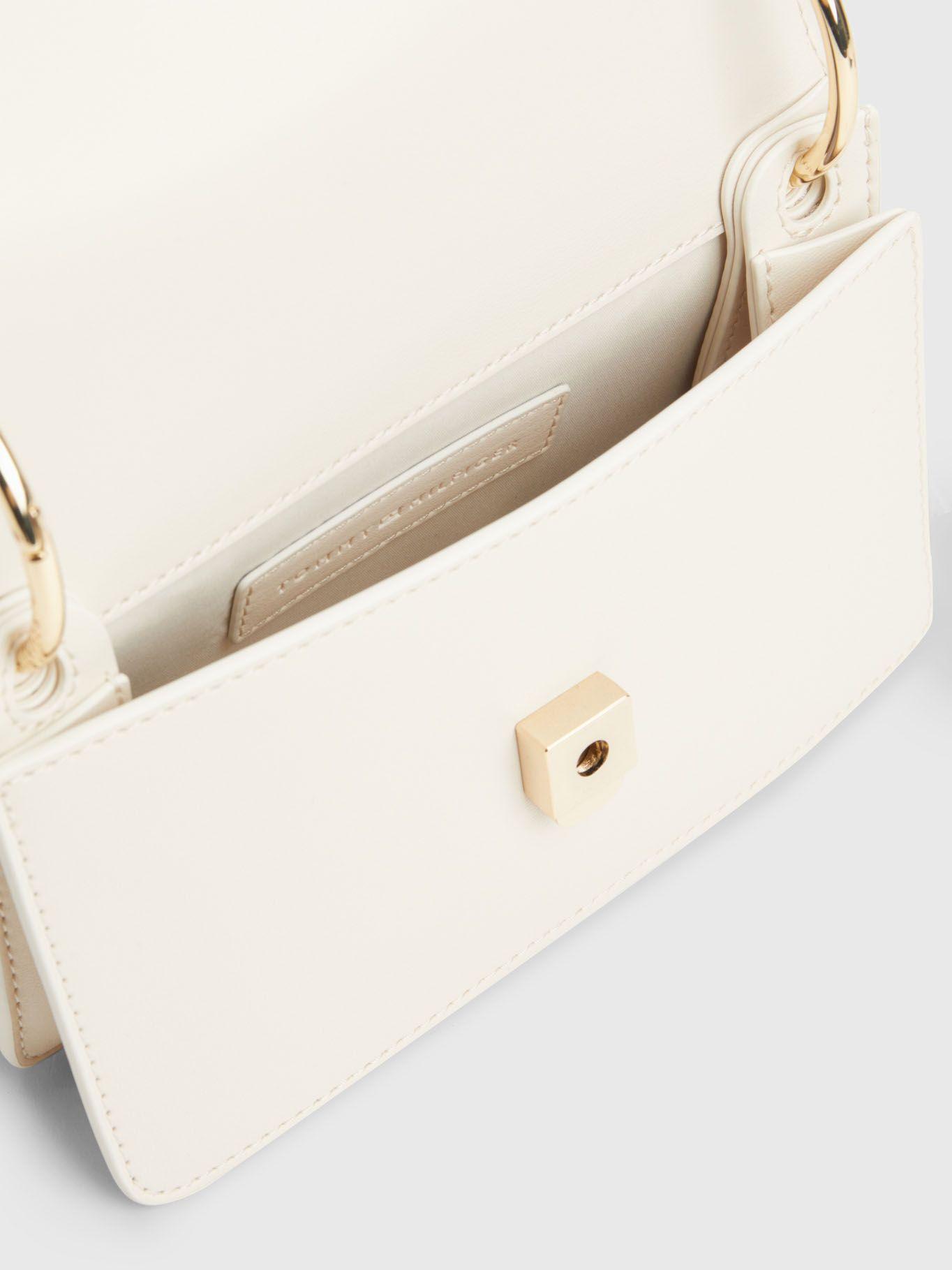 Bandolera Cruzada Con Monograma Beige Tommy Hilfiger-4