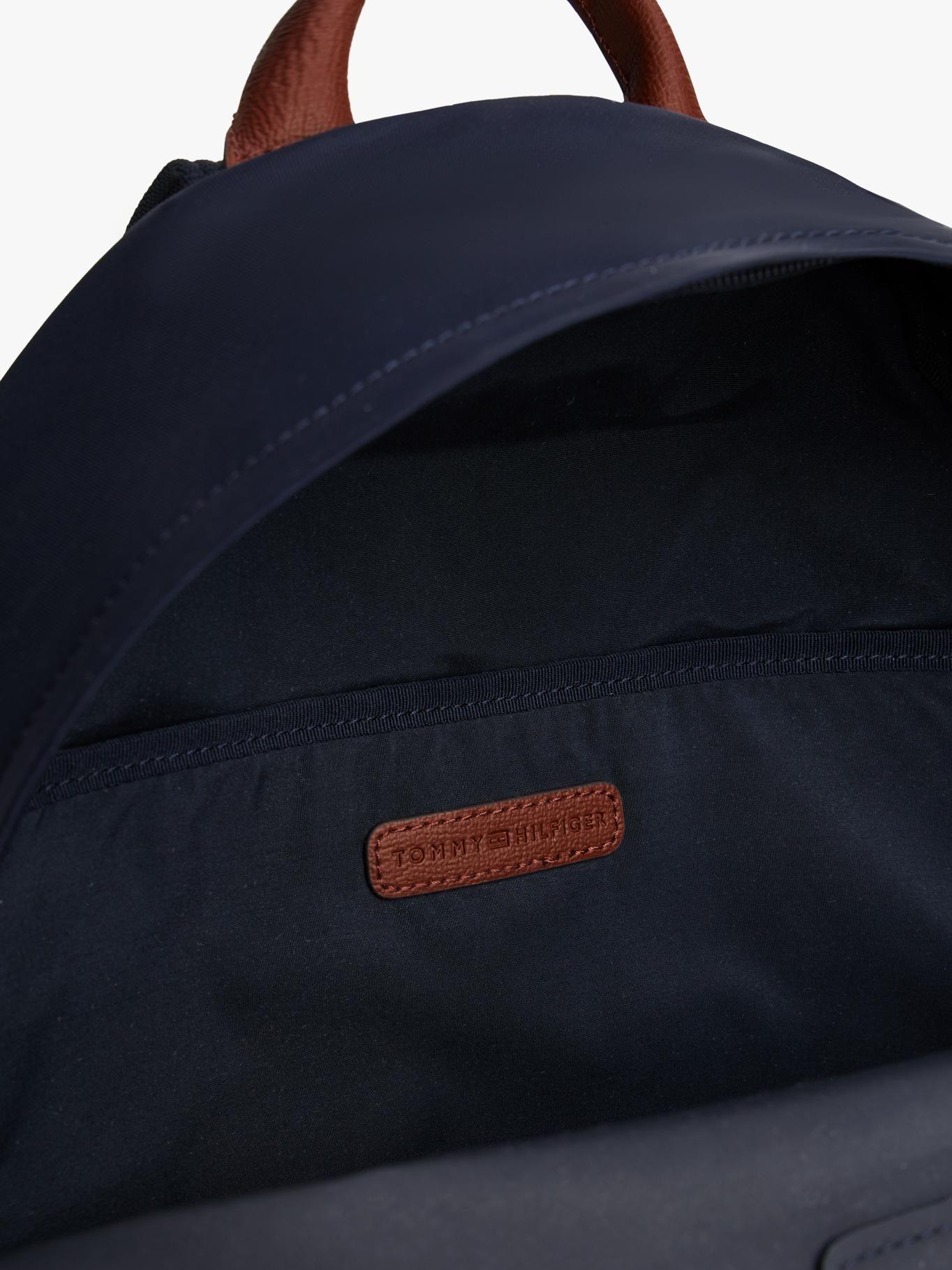 Mochila Popette Monogram Azul Tommy Hilfiger-3