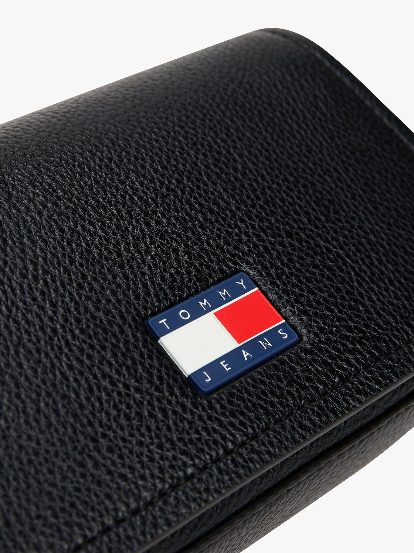 Crossover Must Con Solapa Negro Tommy Jeans-4