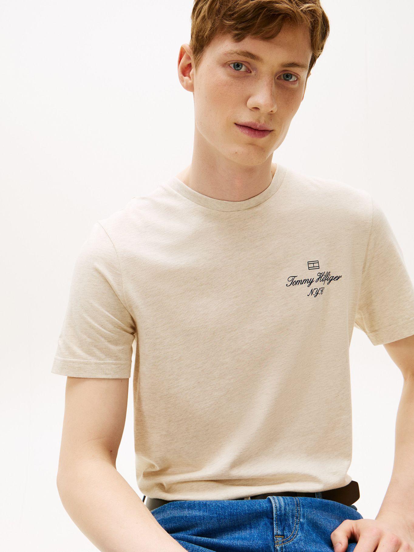 Polera Con Logo Flag Nyc Beige HGF Tommy Hilfiger-3