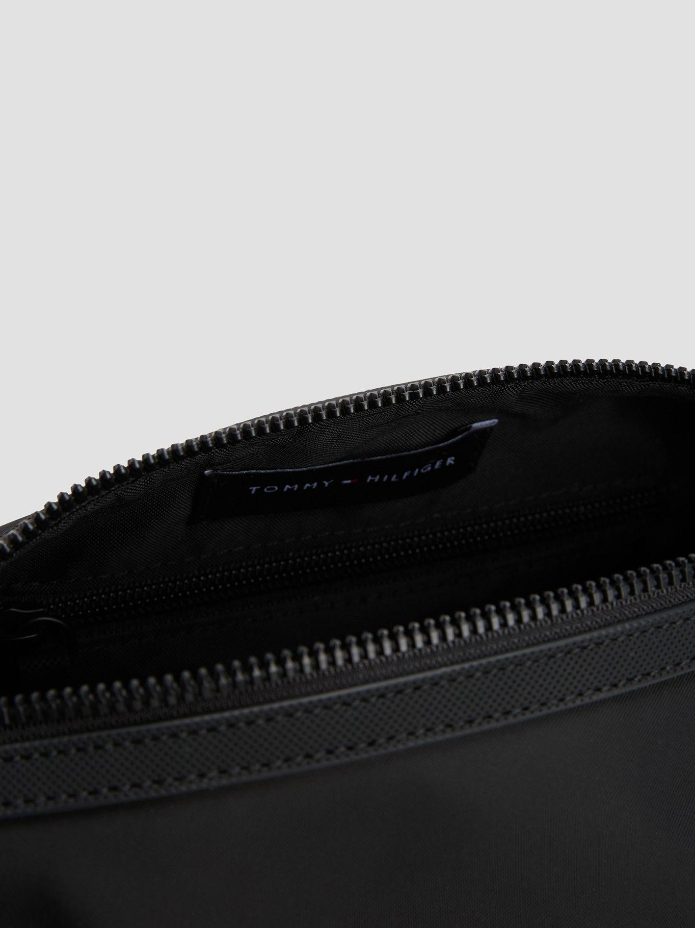 Neceser Con Logo Metálico Negro Tommy Hilfiger-2