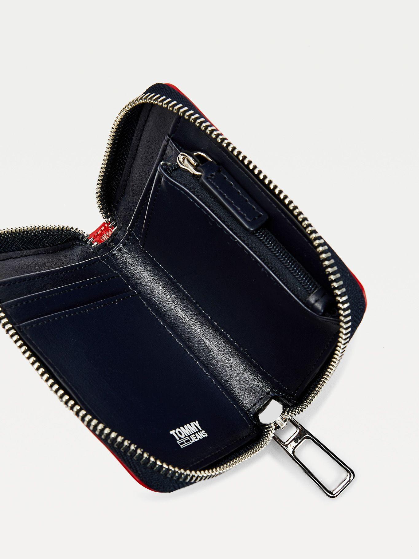 Billetera Essential Rojo Tommy Hilfiger A2-2