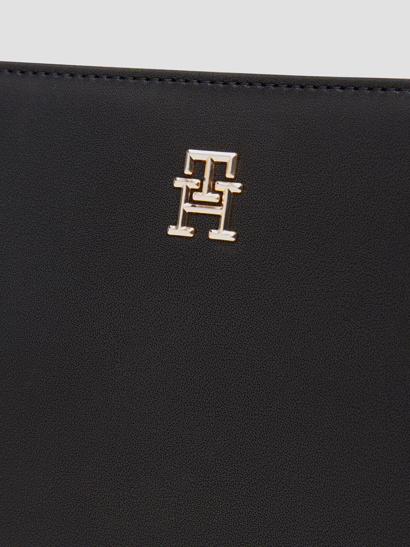 Bandolera Con Monotipo Logotape Negro Tommy Hilfiger-3
