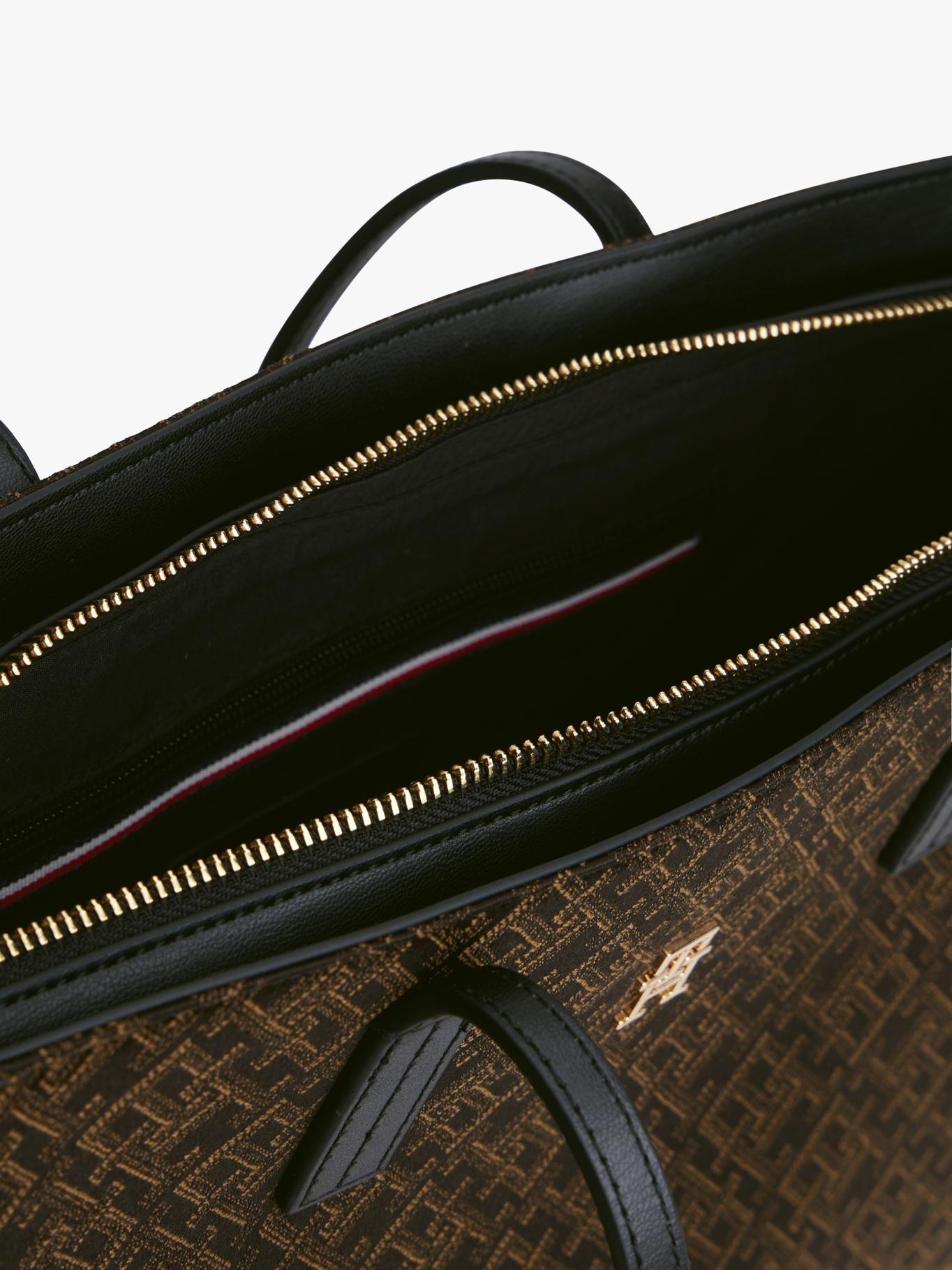 Tote Con Diseño Jacquard Tommy Hilfiger Negro-4