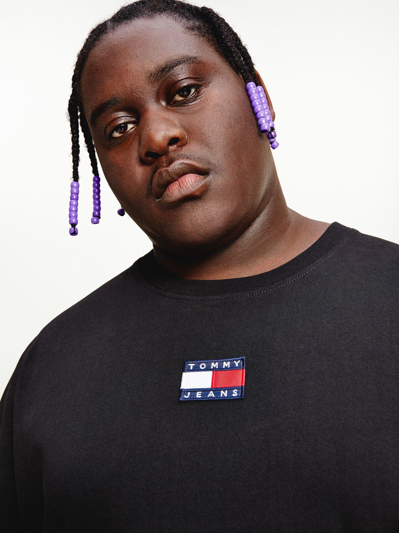 Polera Plus Con Parche Negro Tommy Jeans A2-2