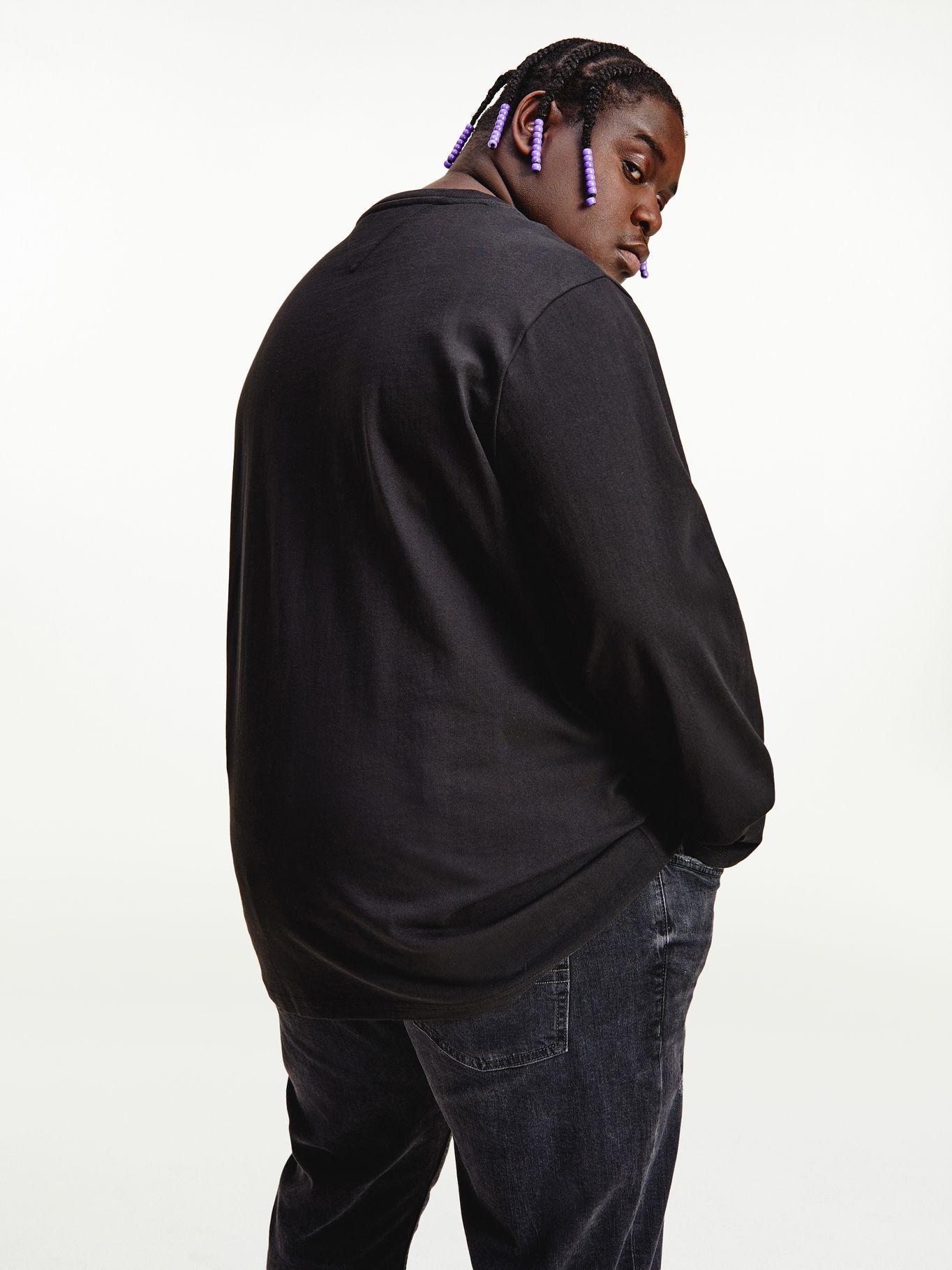 Polera Plus Con Parche Negro Tommy Jeans A2-1