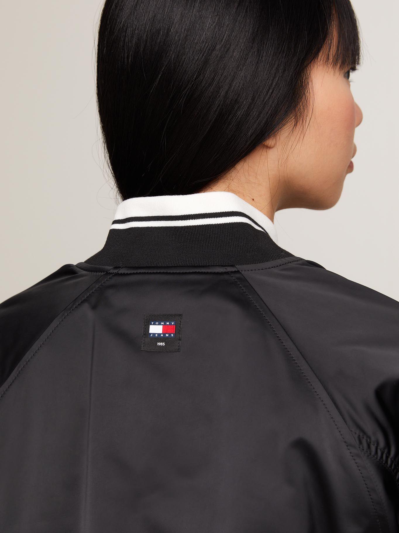 Chaqueta Bomber De Satén Acolchada Negro Tommy Jeans-4