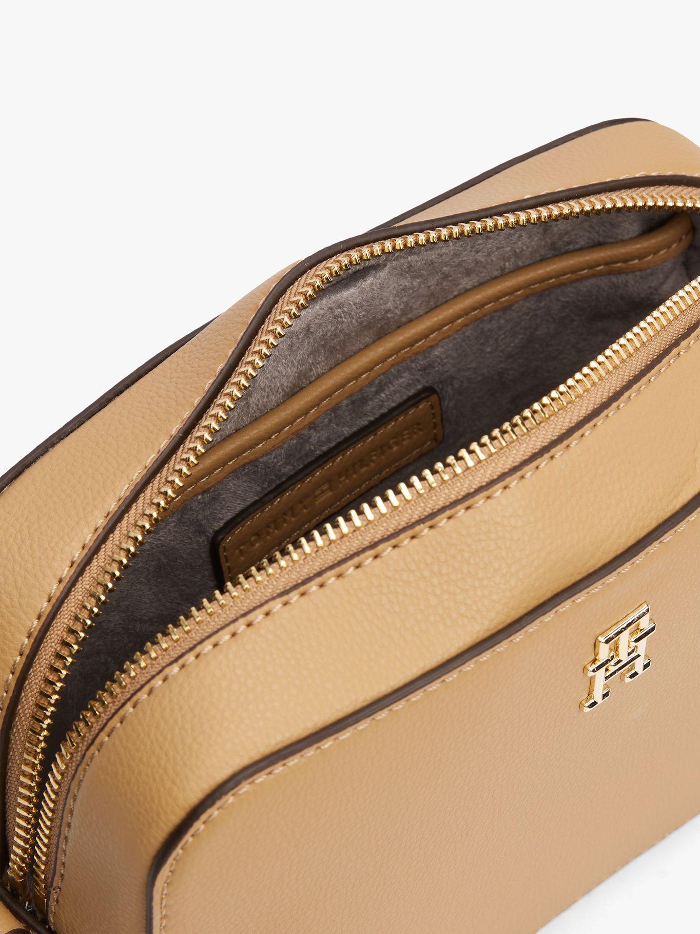 Bandolera Th Soft Logo Beige Tommy Hilfiger-2