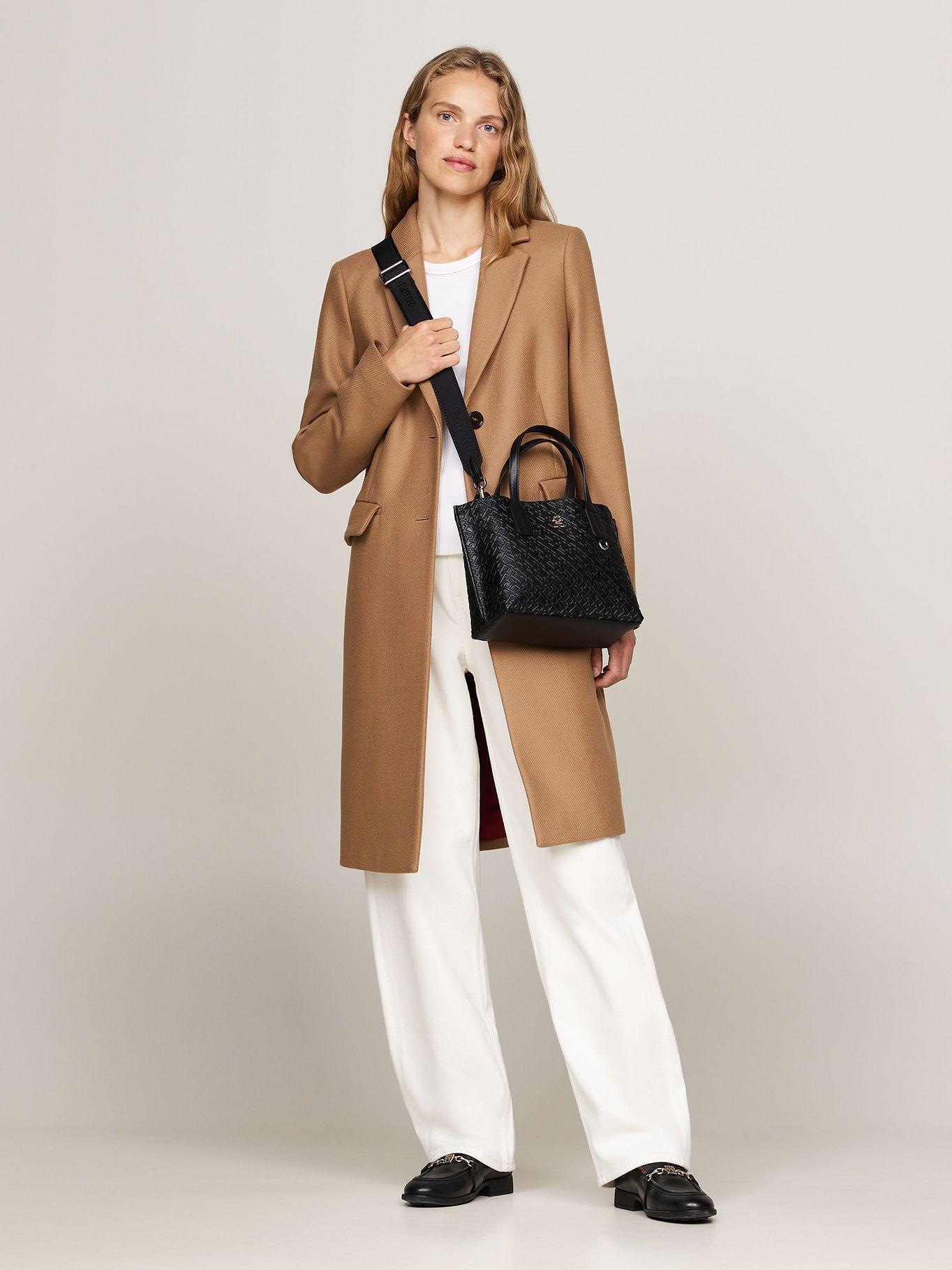 Tote Con Monogramas En Relieve Negro Tommy Hilfiger-1
