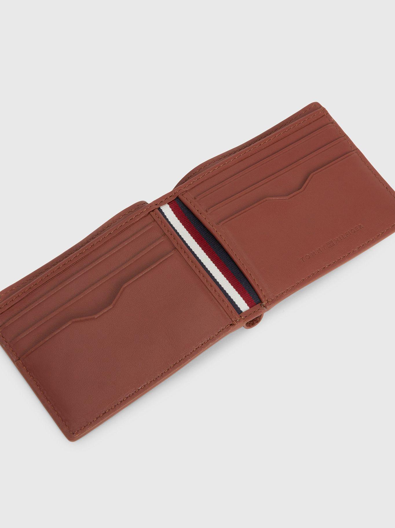 Set Billetera Cuero Con Llavero Café Tommy Hilfiger-1