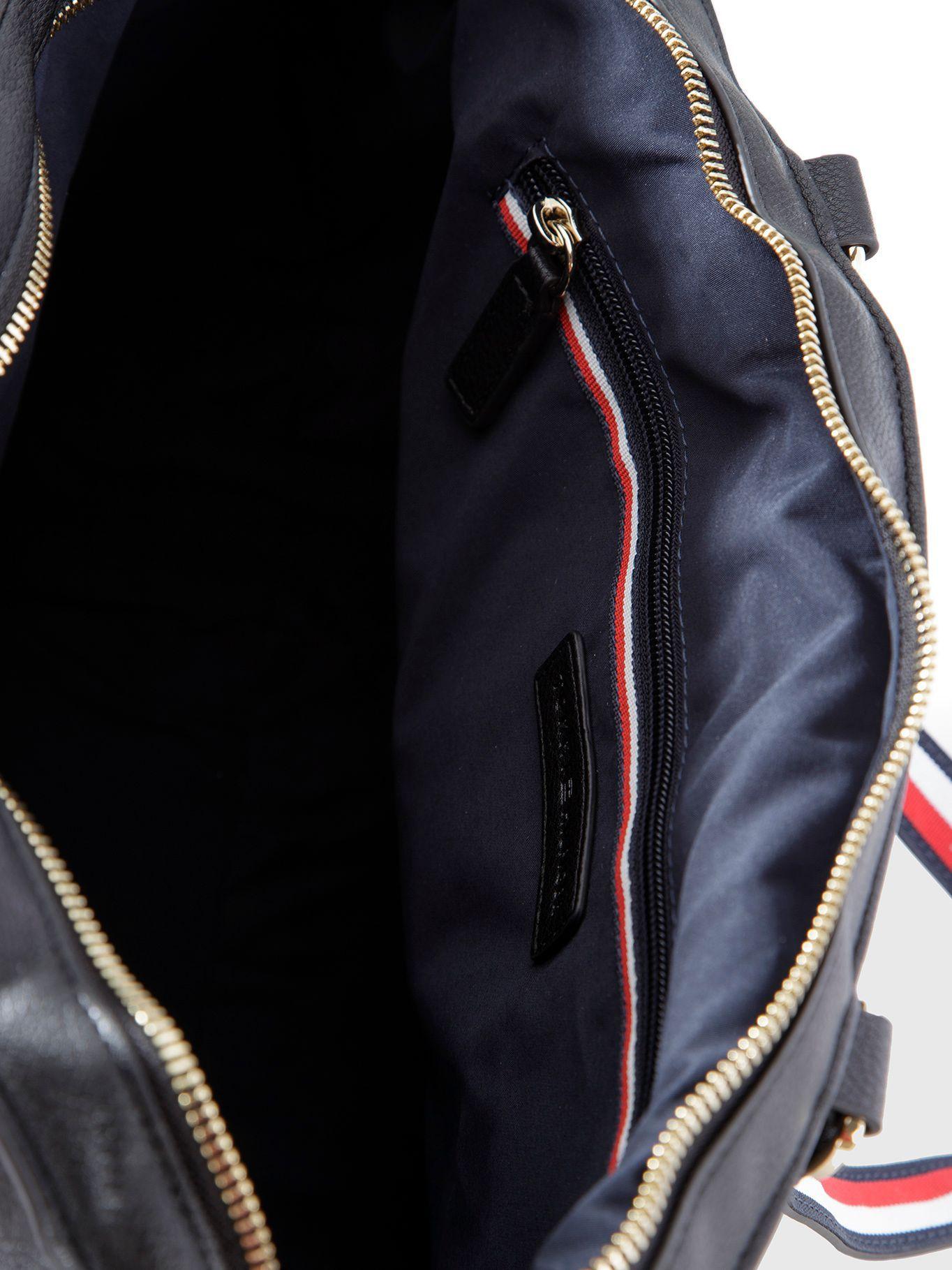 Tote Charm Day Pebble Negro Tommy Hilfiger M2-3