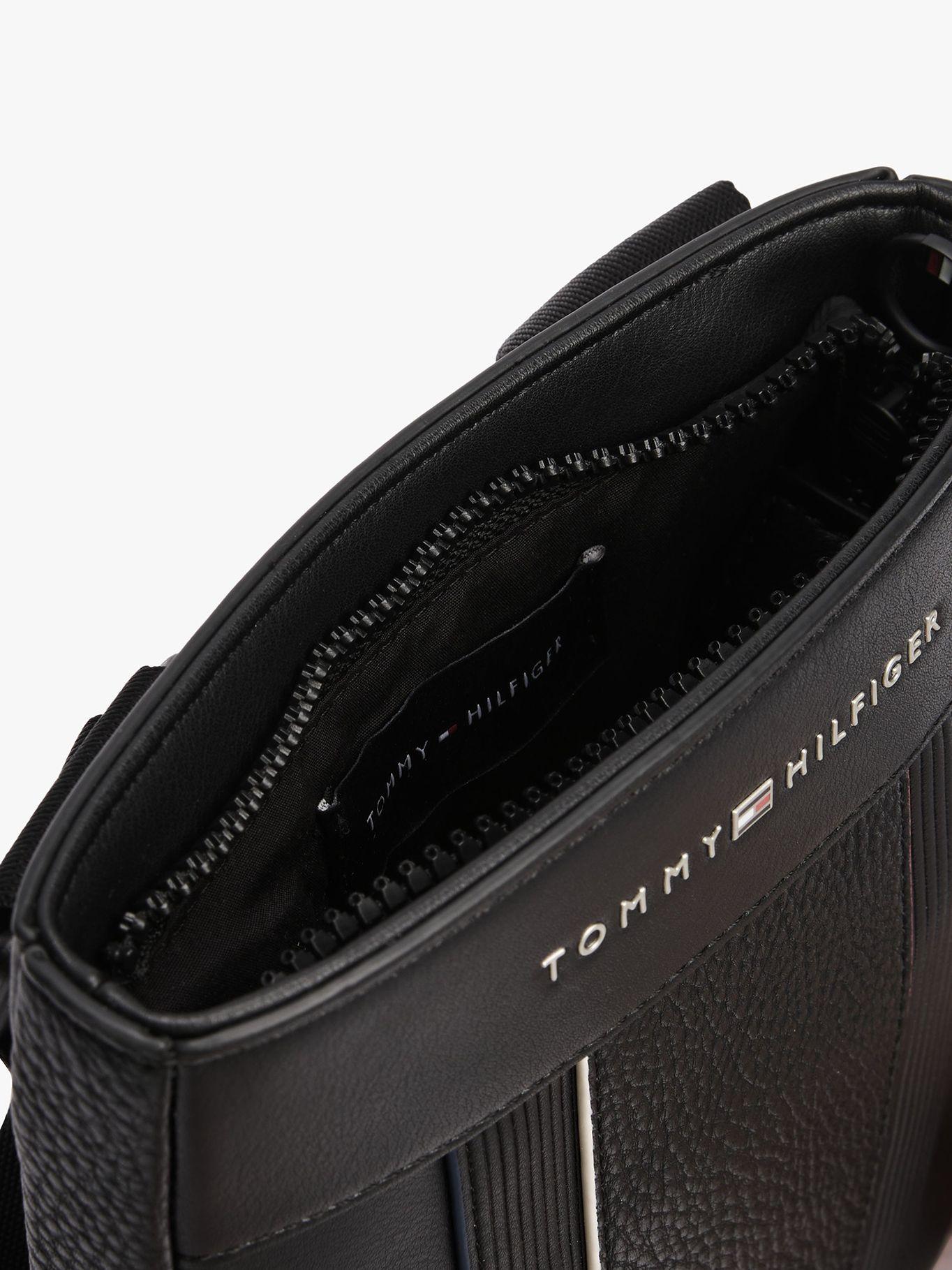 Bolso Con Logo Metálico Negro Tommy Hilfiger-2