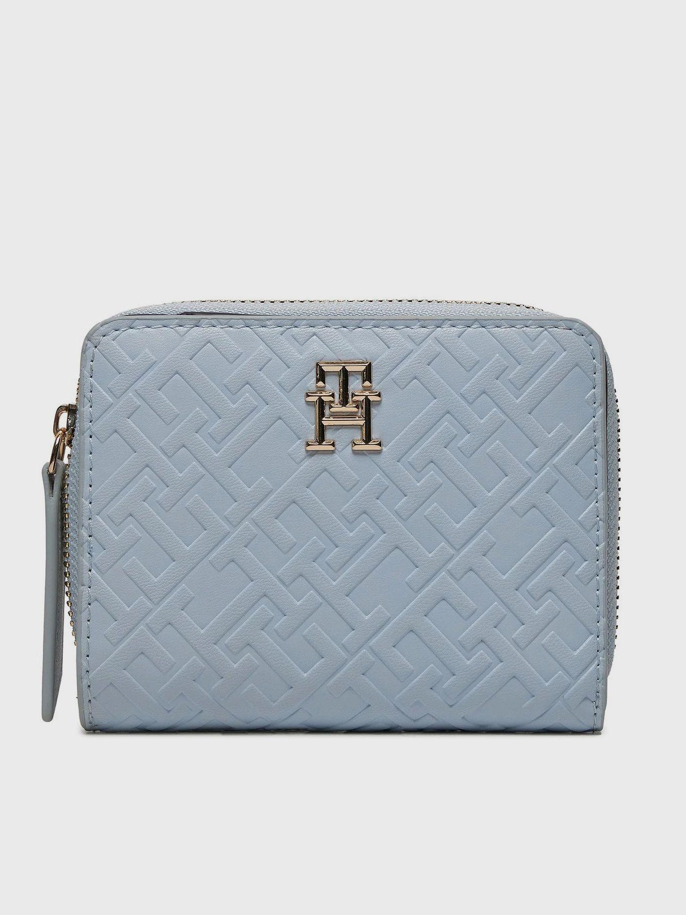 Billetera Monogram En Relieve Celeste Tommy Hilfiger-0