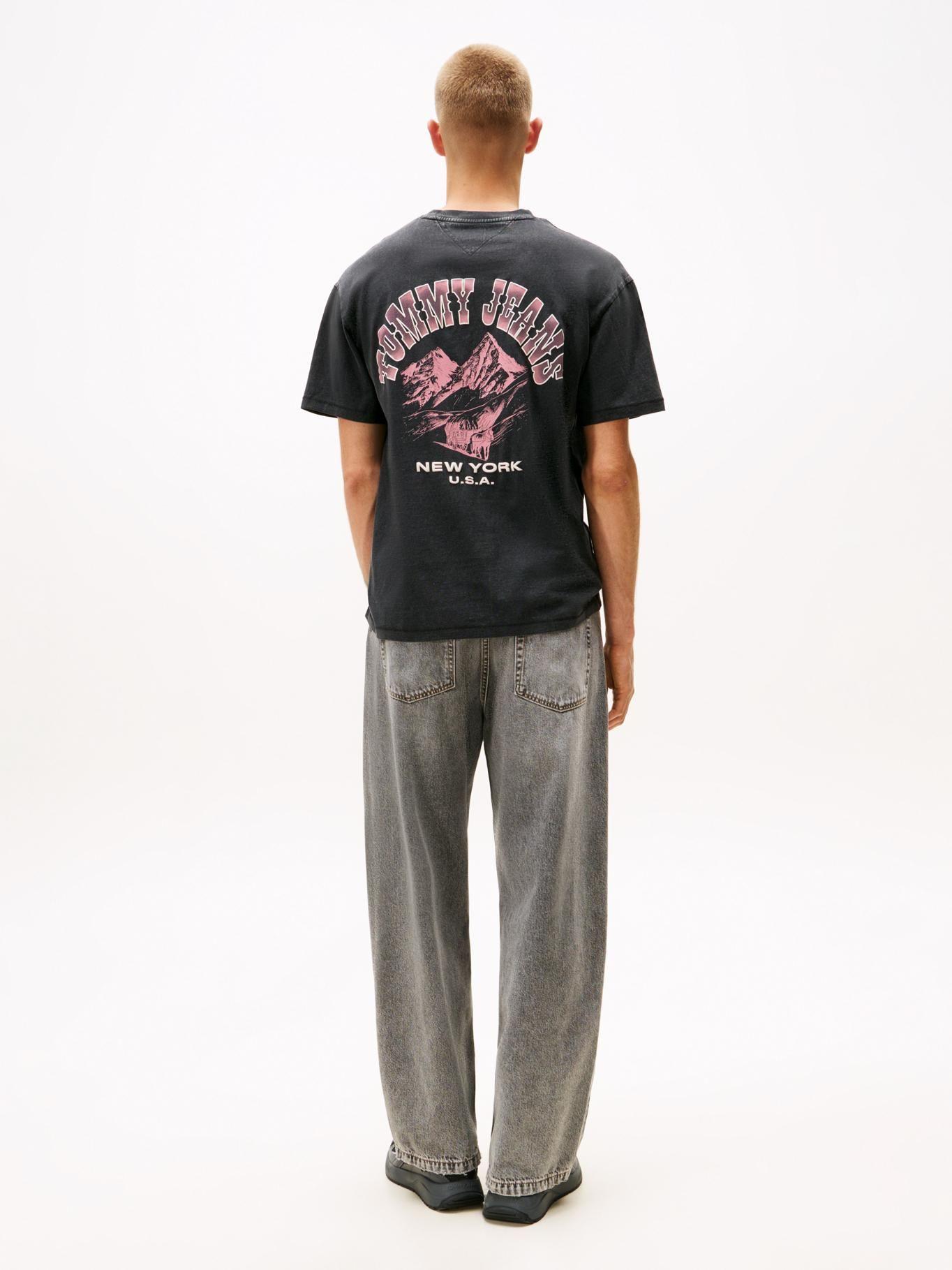 Polera Relaxed Fit Novelty Logo Negro Tommy Jeans-2