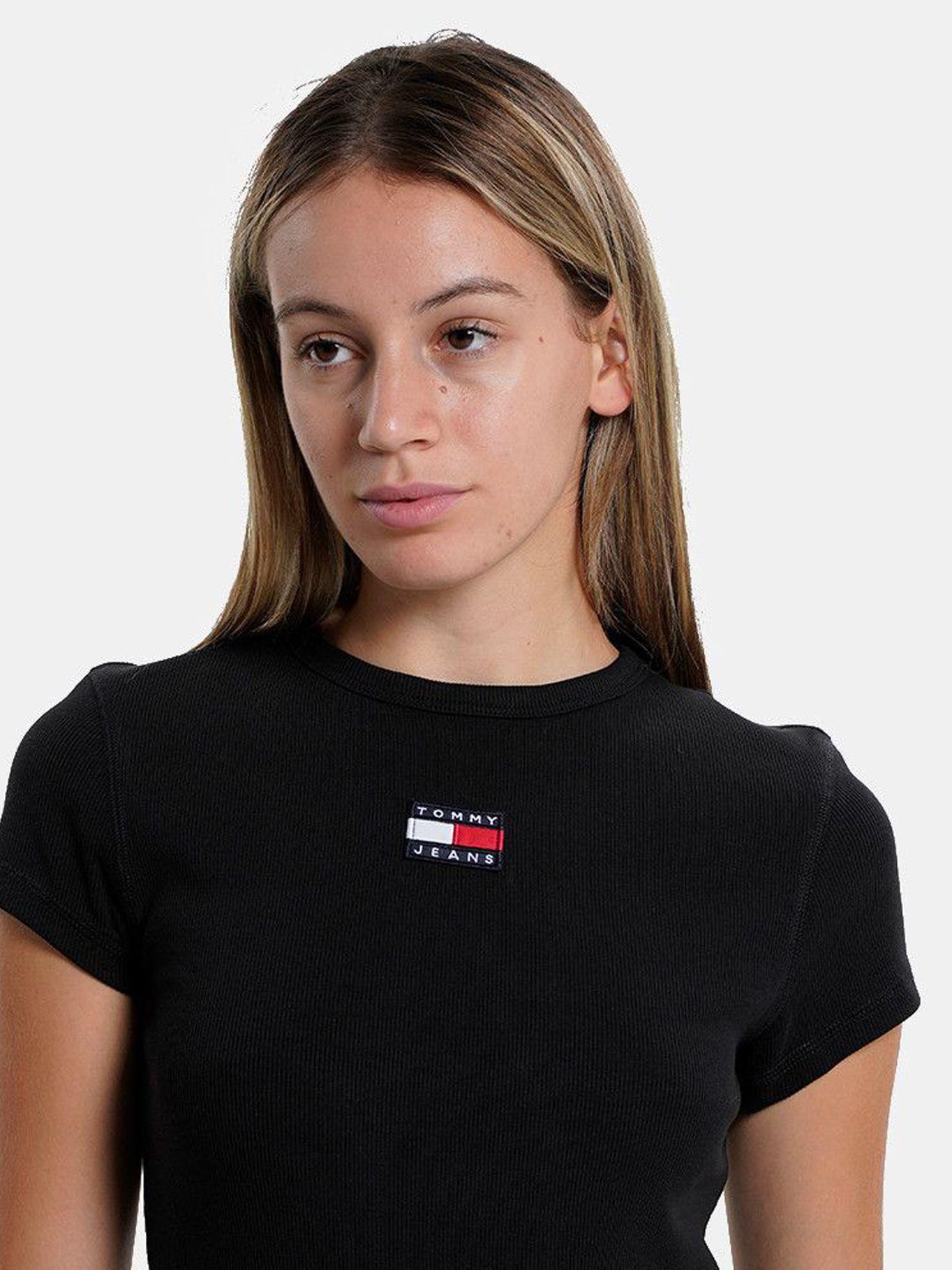 Polera Baby Center Badge Negro Tommy Jeans-2