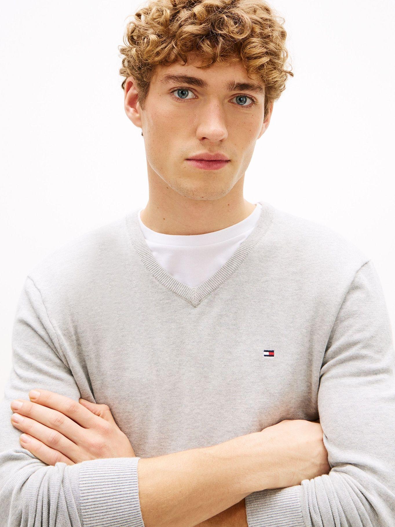 Sweater Essential Con Cuello V Gris Tommy Hilfiger-3