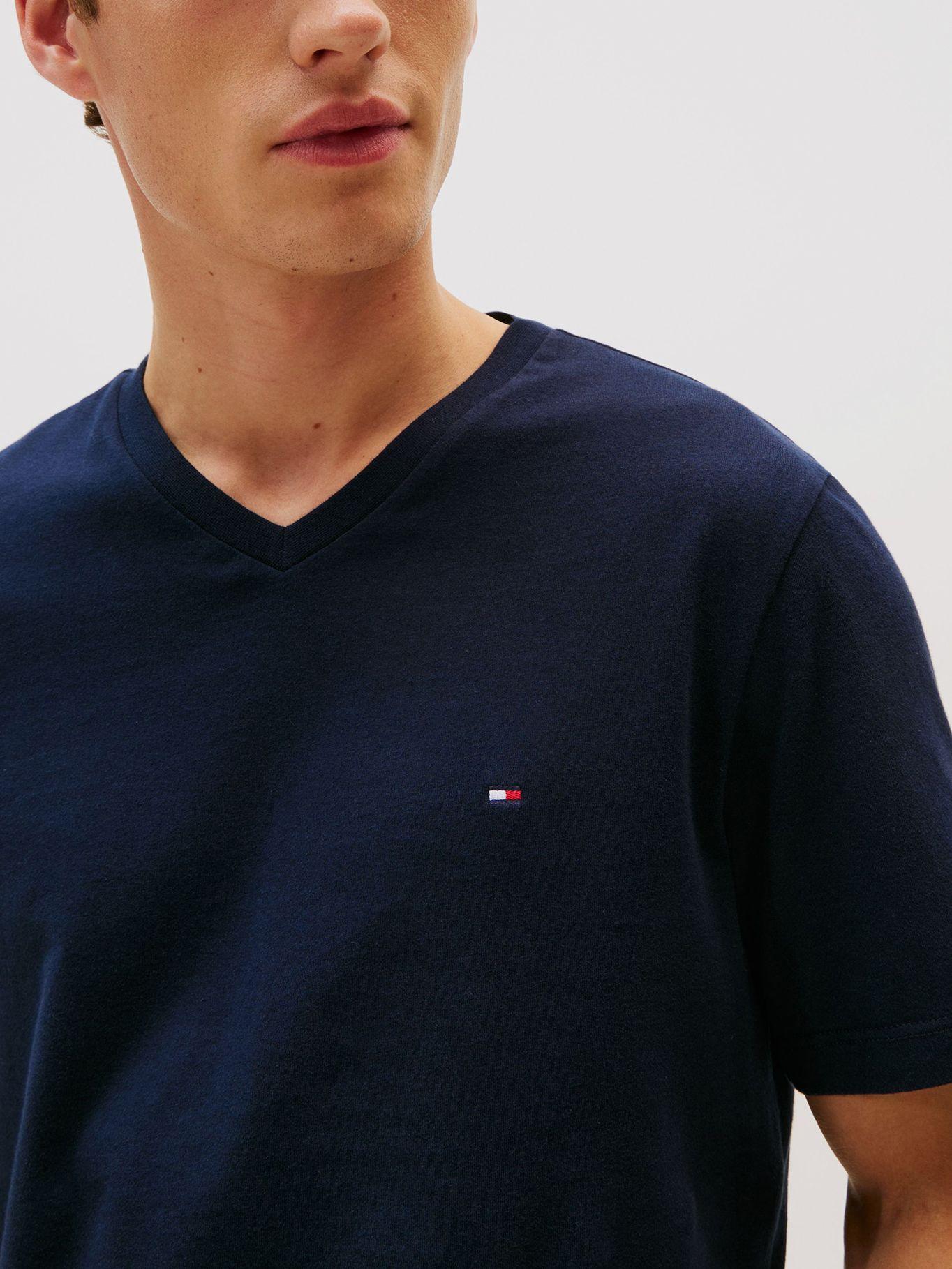 Polera Essential Neck Regular Fit Azul Tommy Hilfiger-3