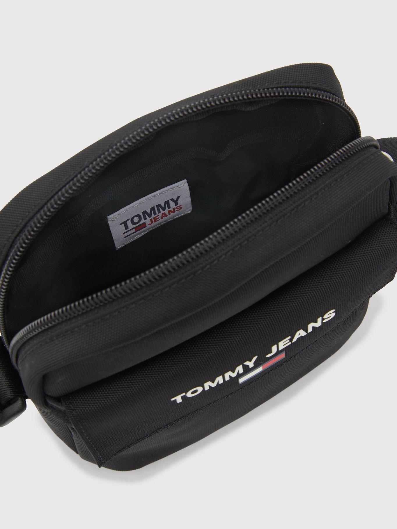 Reporter Essential Con Logo Negro Tommy Hilfiger-4