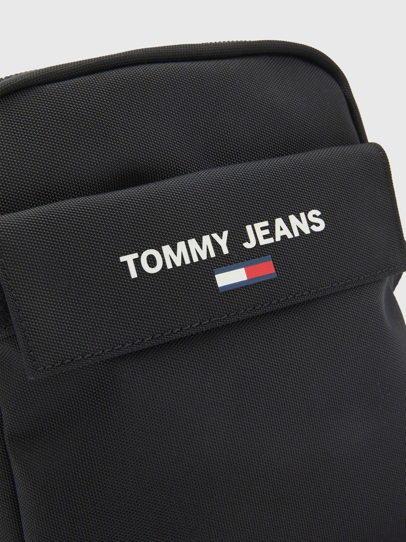 Reporter Essential Con Logo Negro Tommy Hilfiger-3