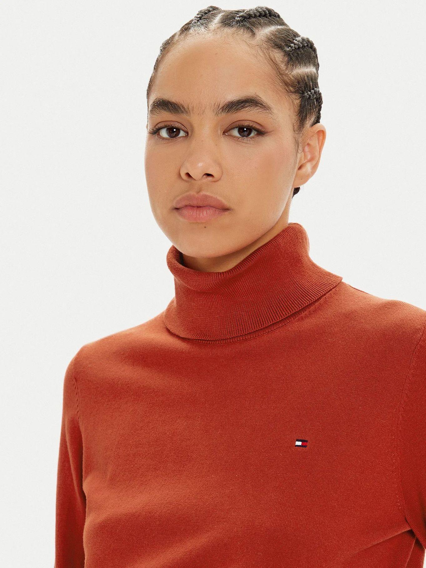 Sweater De Cuello Alto Con Logo Rojo Tommy Hilfiger-3