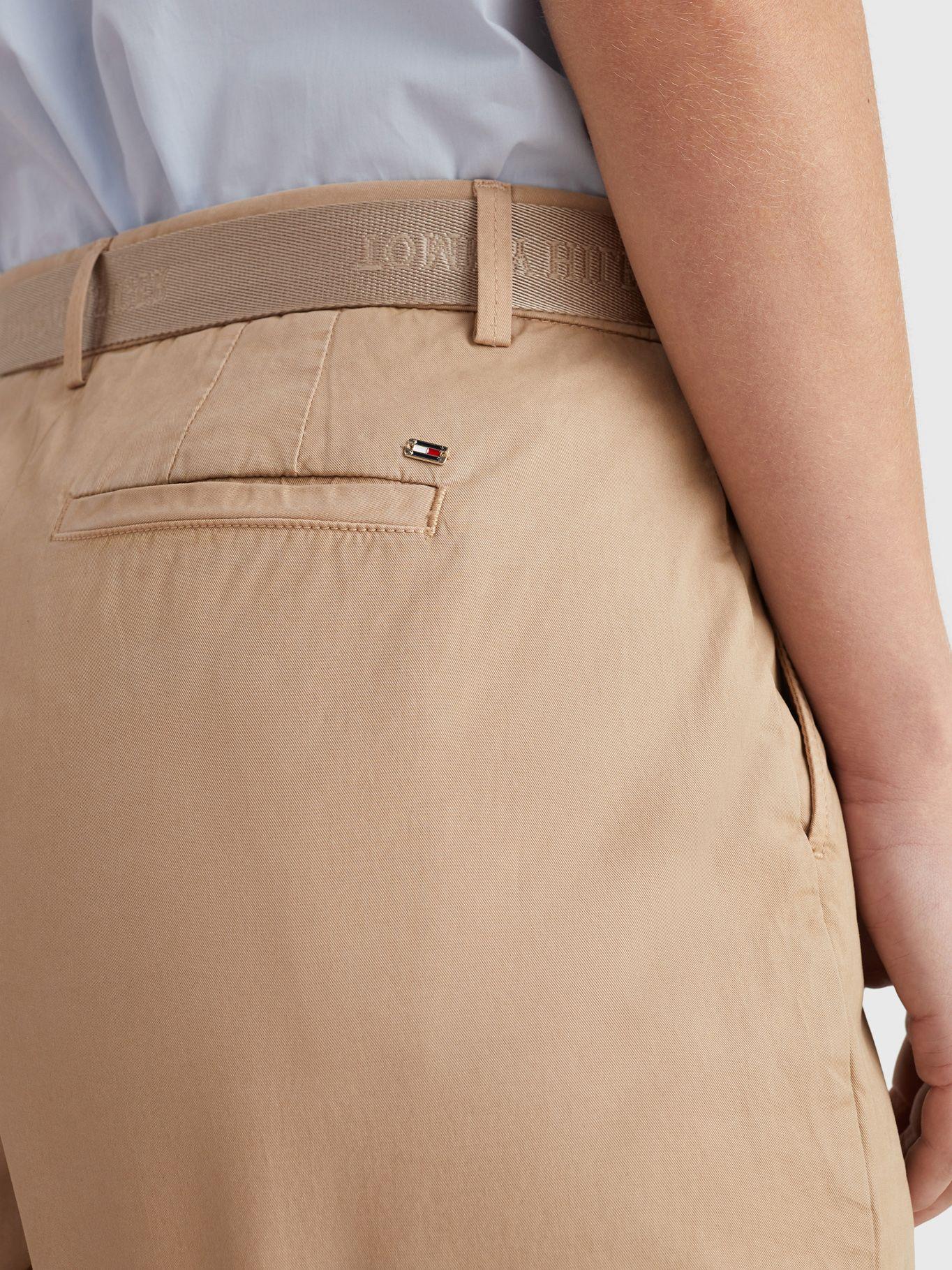 Shorts Chino Corto Con Cinturón Beige Tommy Hilfiger-2