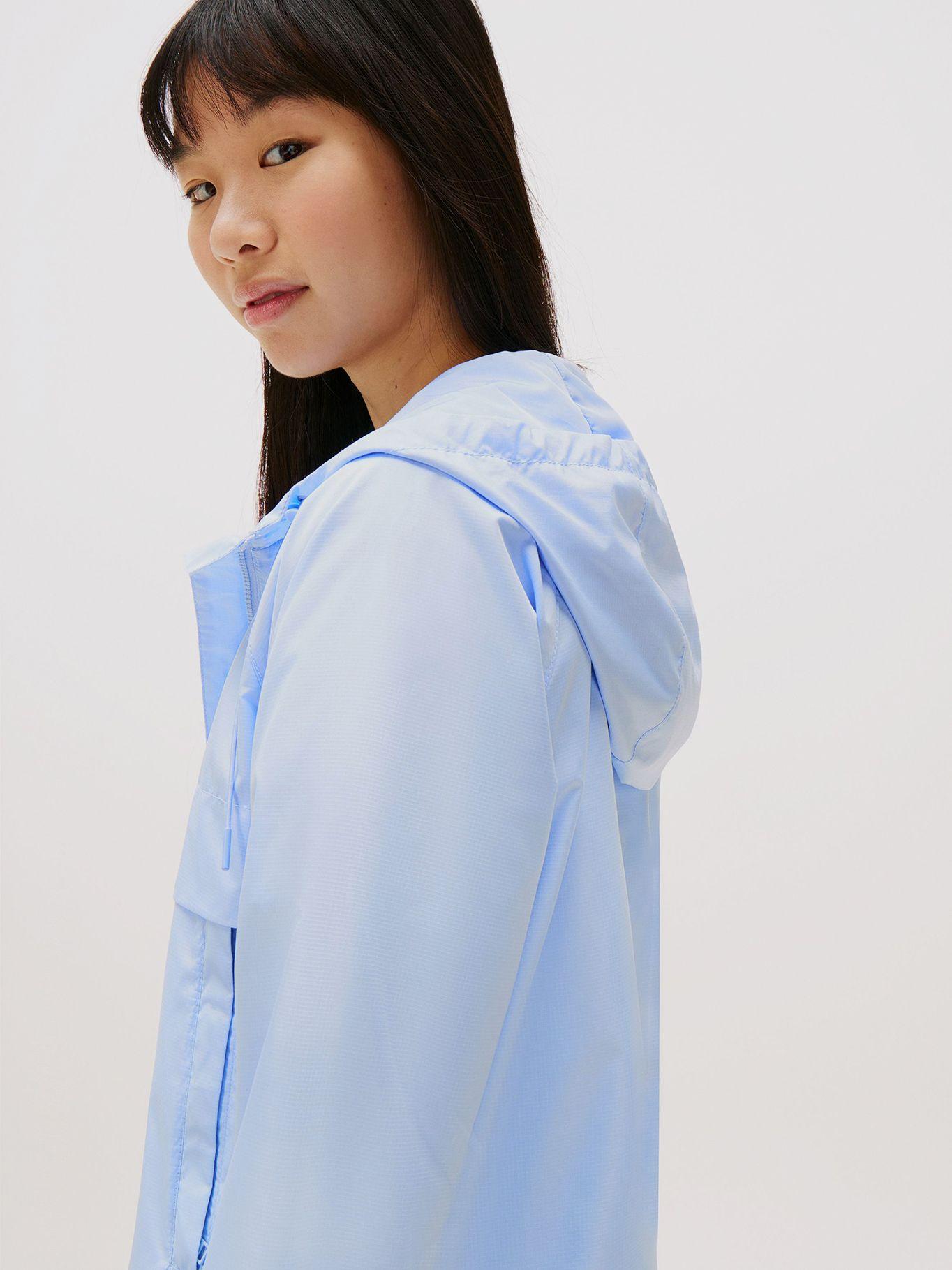 Chaqueta Cortavientos Con Parche Celeste Tommy Jeans-4