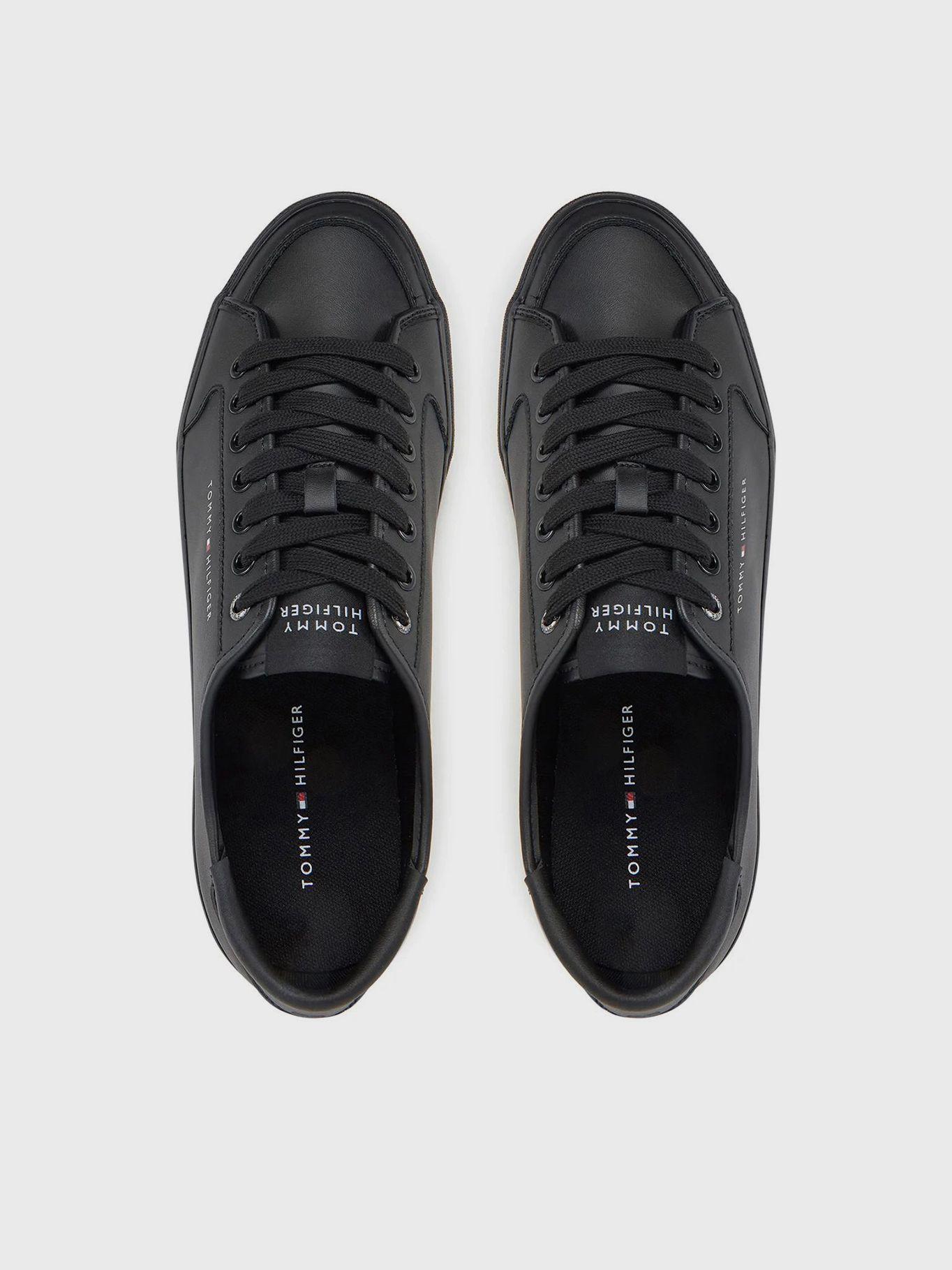 Zapatilla Con Logo En Bajo Relieve Negro Tommy Hilfiger-2