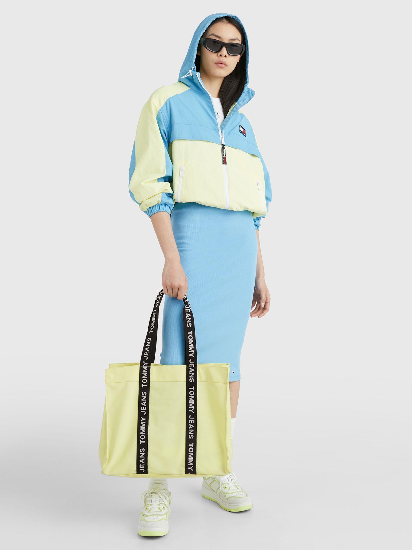 Tote Essential Con Inscripción Amarillo Tommy Hilfiger-1