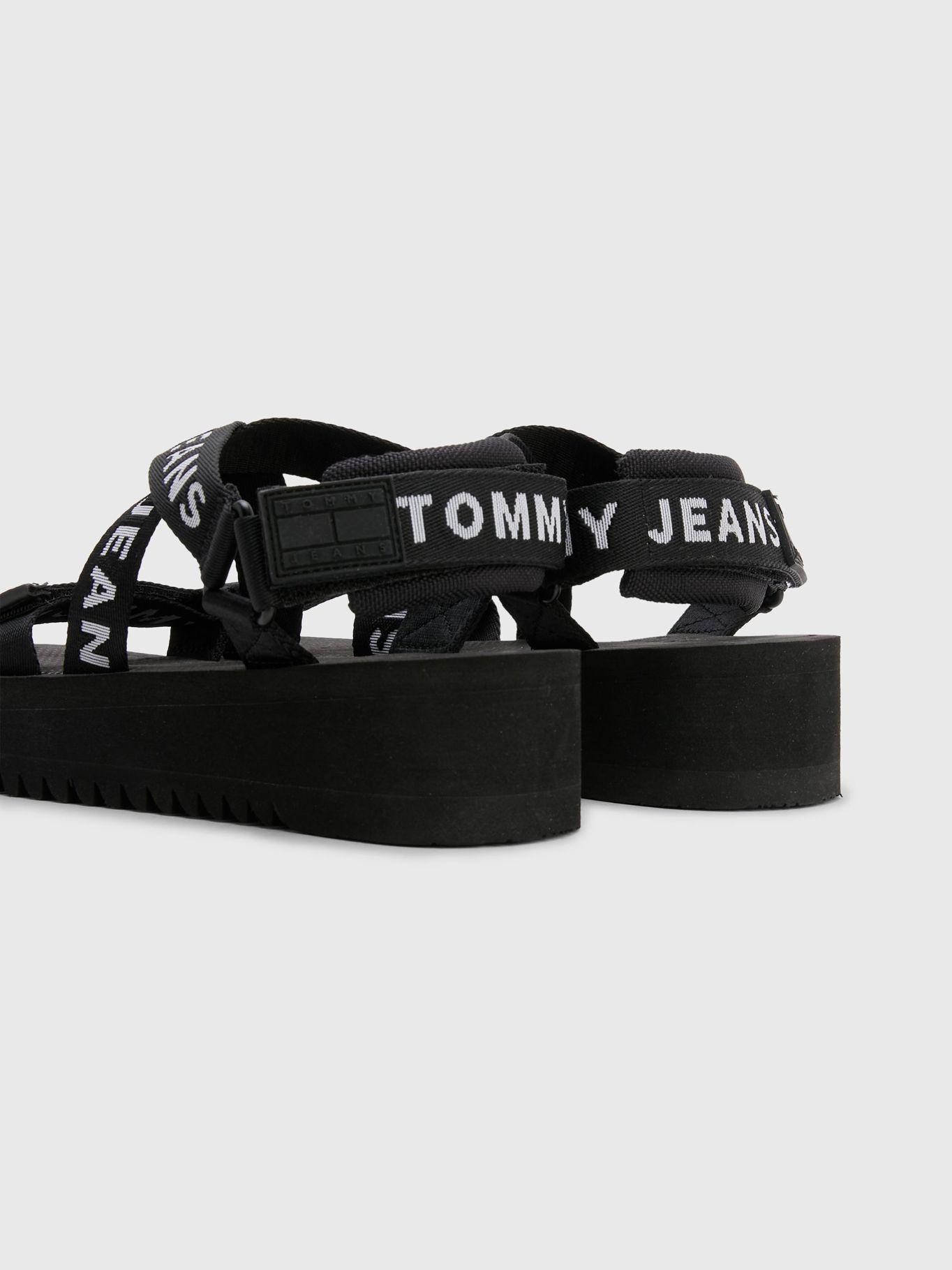 Sandalias Stripe Logo Negro Tommy Hilfiger M23-5