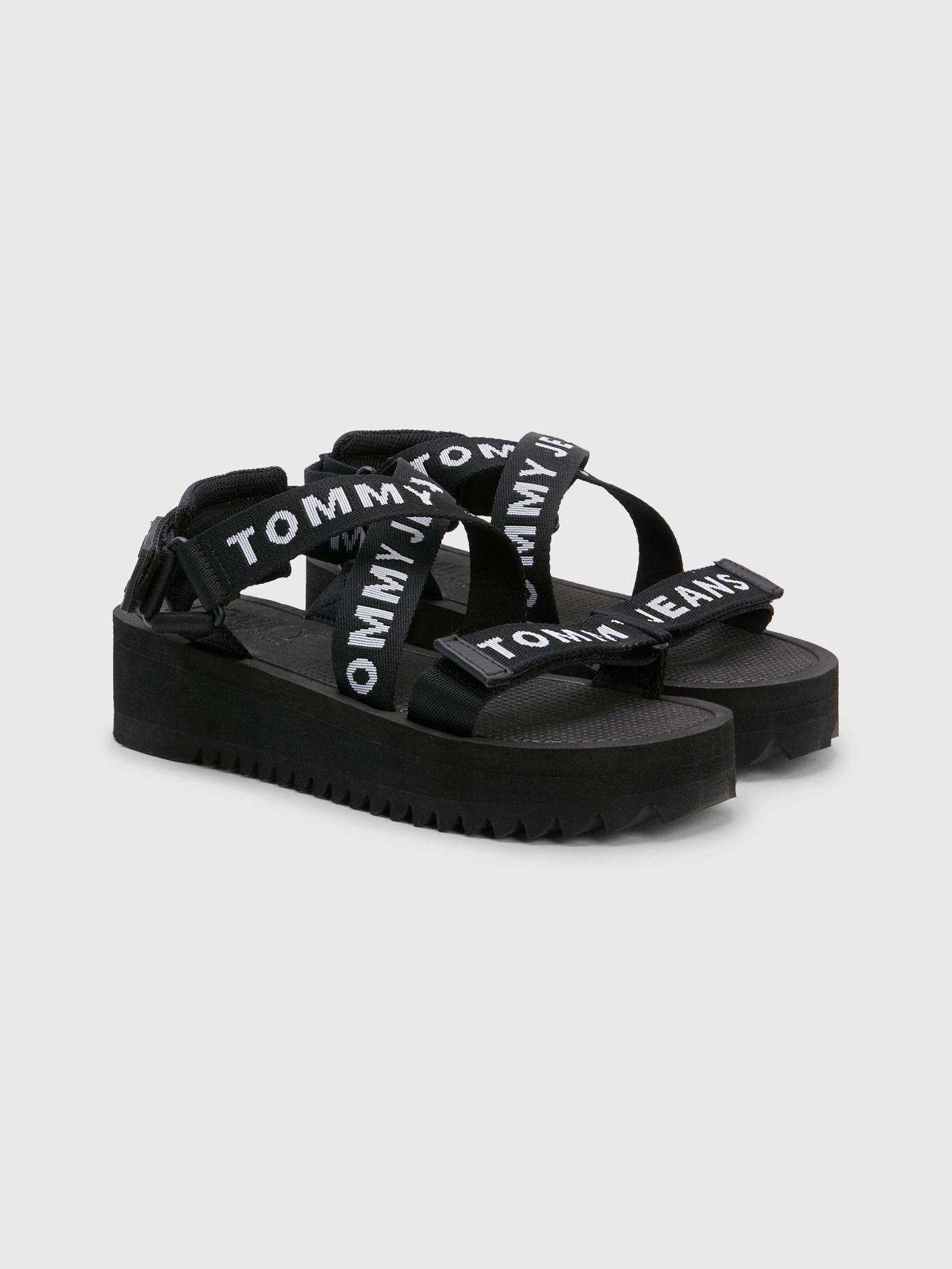Sandalias Stripe Logo Negro Tommy Hilfiger M23-0