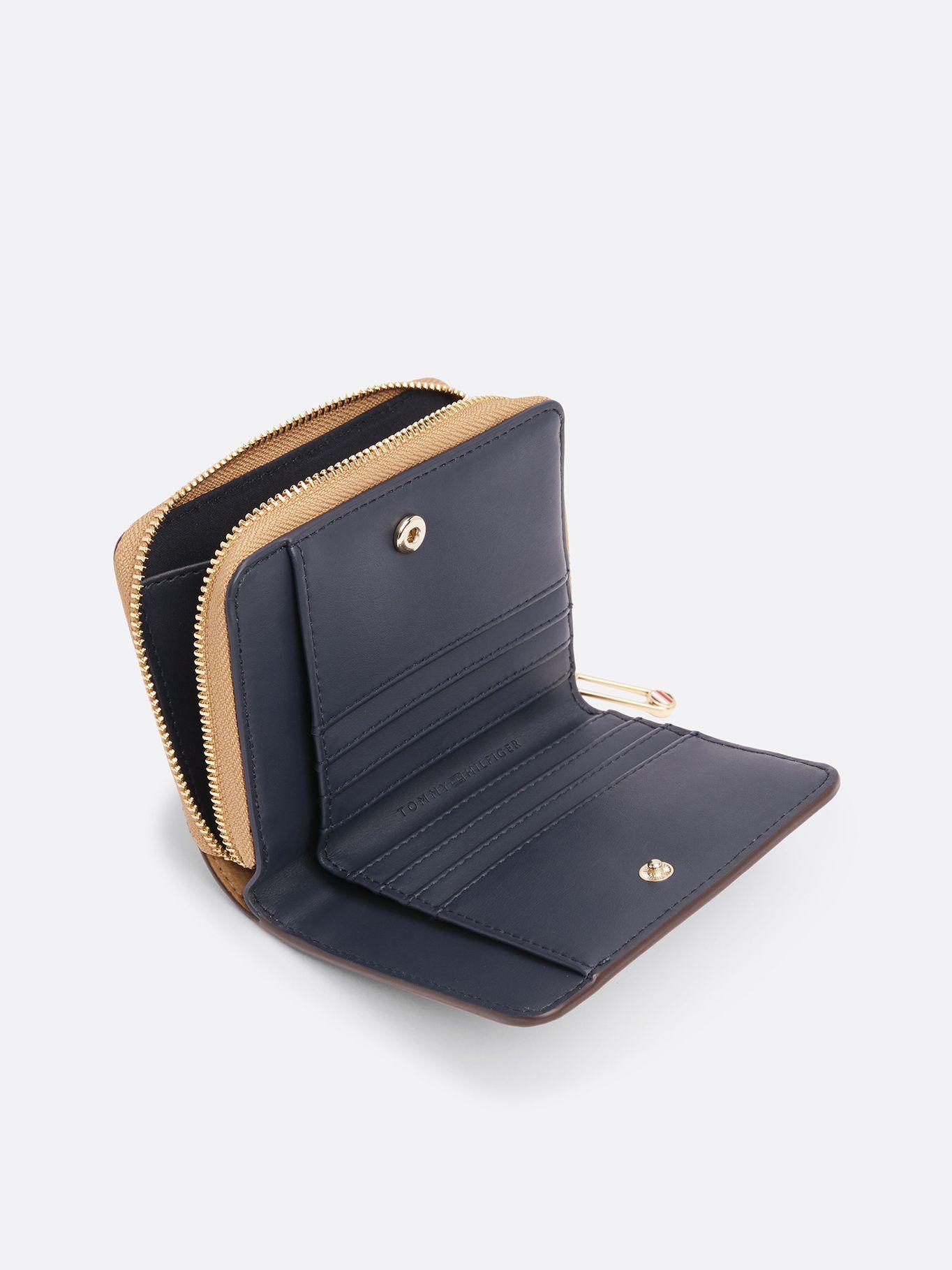 Billetera Soft Con Cierre RBC Beige Tommy Hilfiger-2