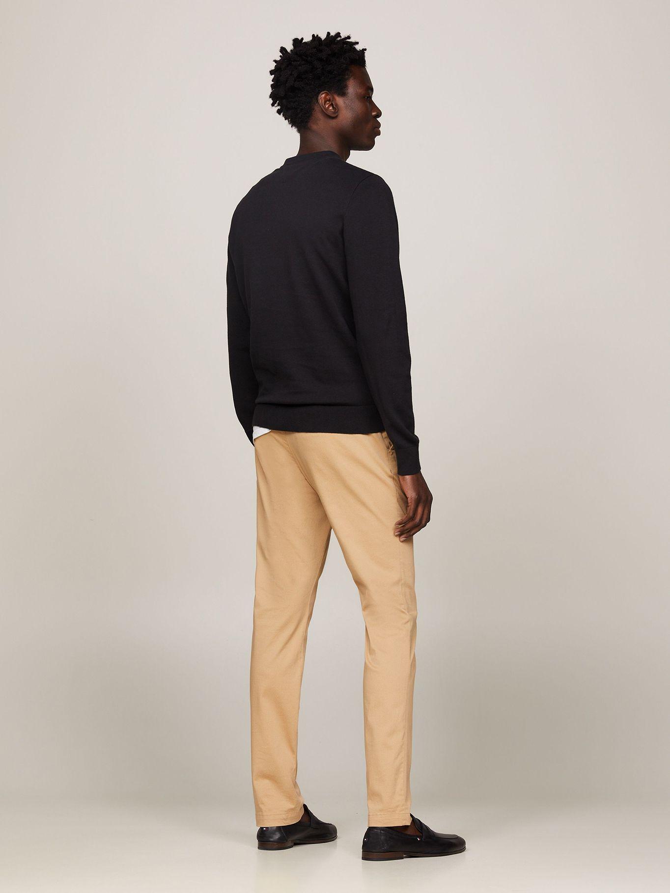 SWEATER BÁSICO V-NECK SIGNATURE NEGRO TOMMY HILFIGER-2