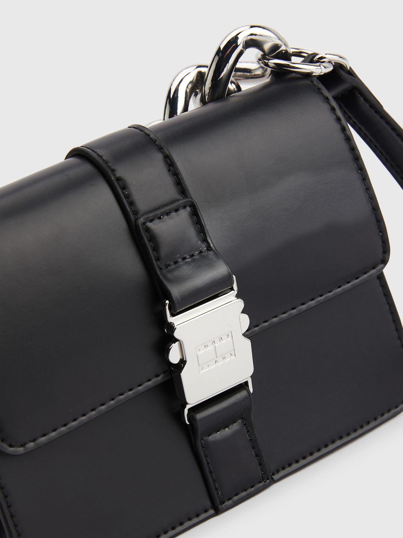 Cartera Chain Con Logo Negro Tommy Hilfiger-2