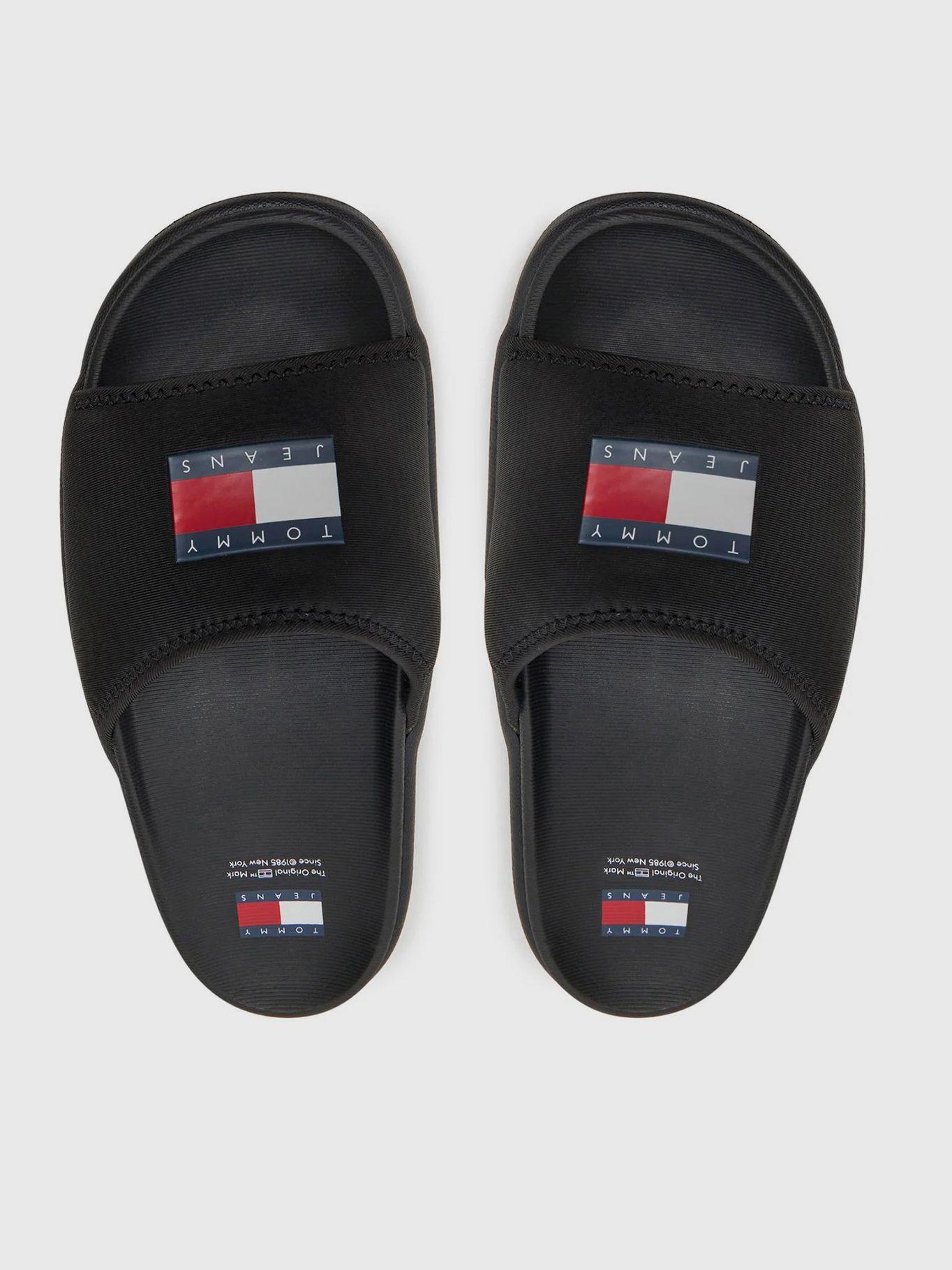 Sandalia Chunky Para Piscina Negro Tommy Hilfiger-1