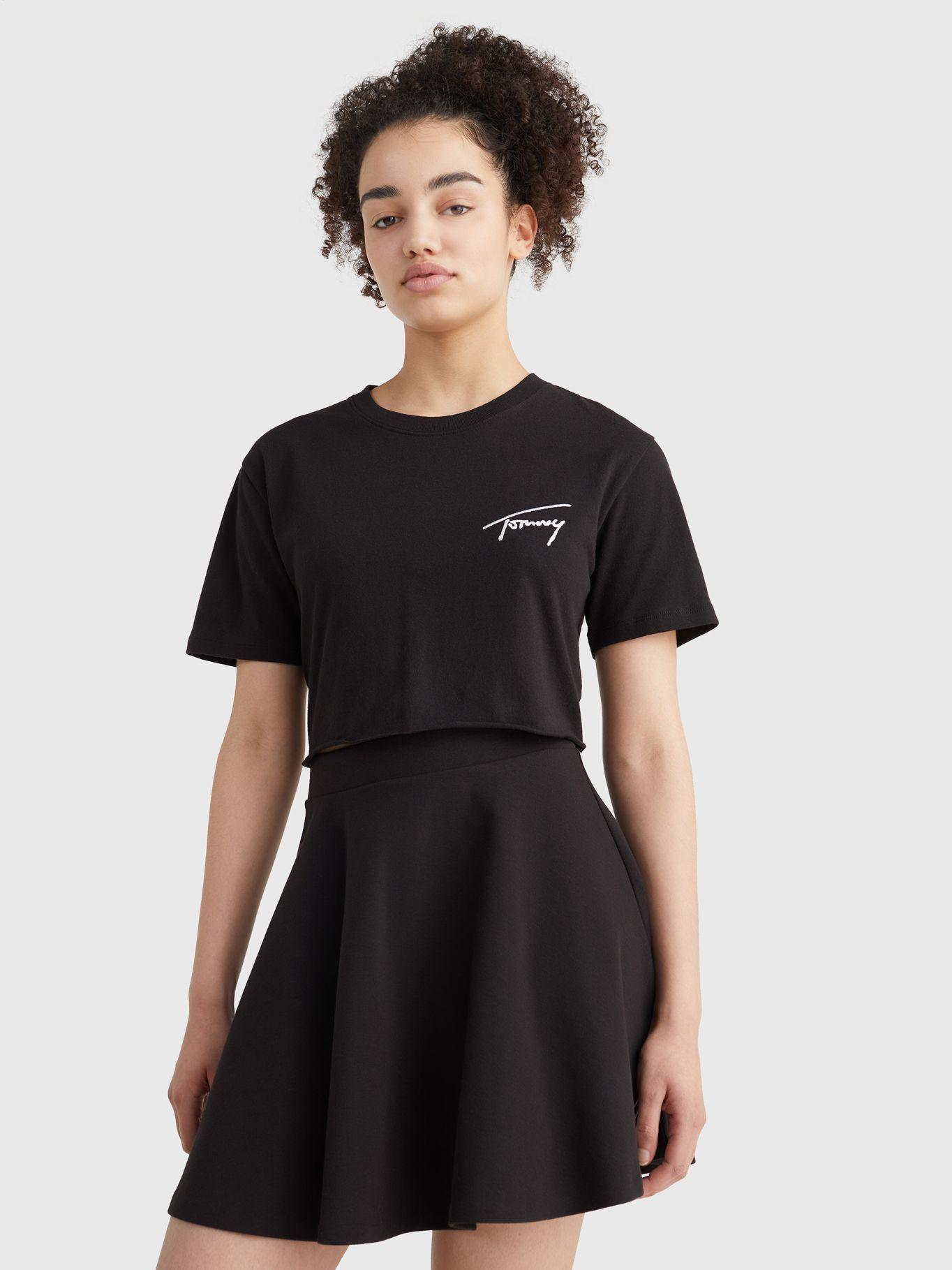 Polera Super Cropp Signature Negro Tommy Jeans JN2-3