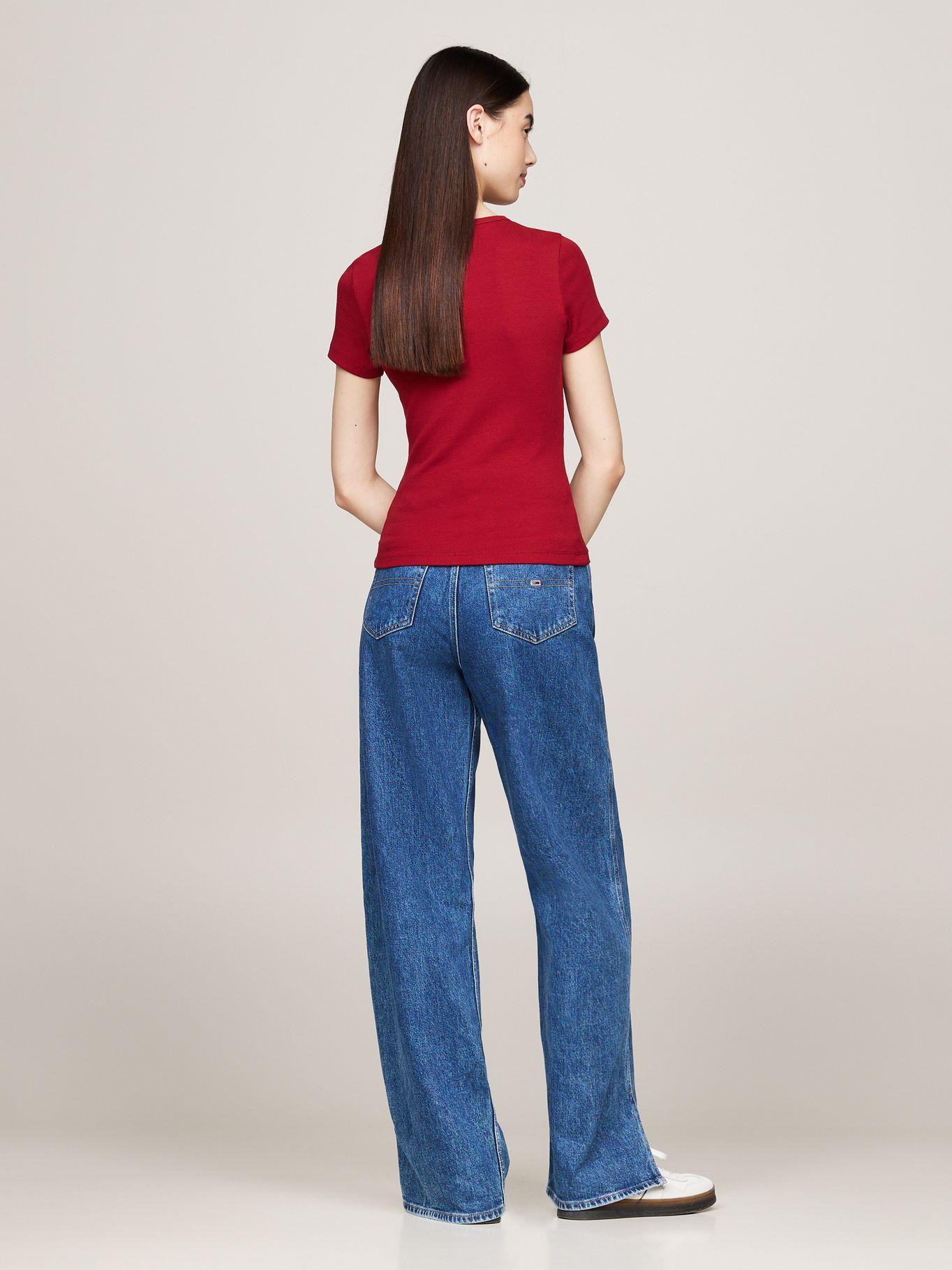 Polera Slim Fit Con Parche Rojo XIT Tommy Jeans-2