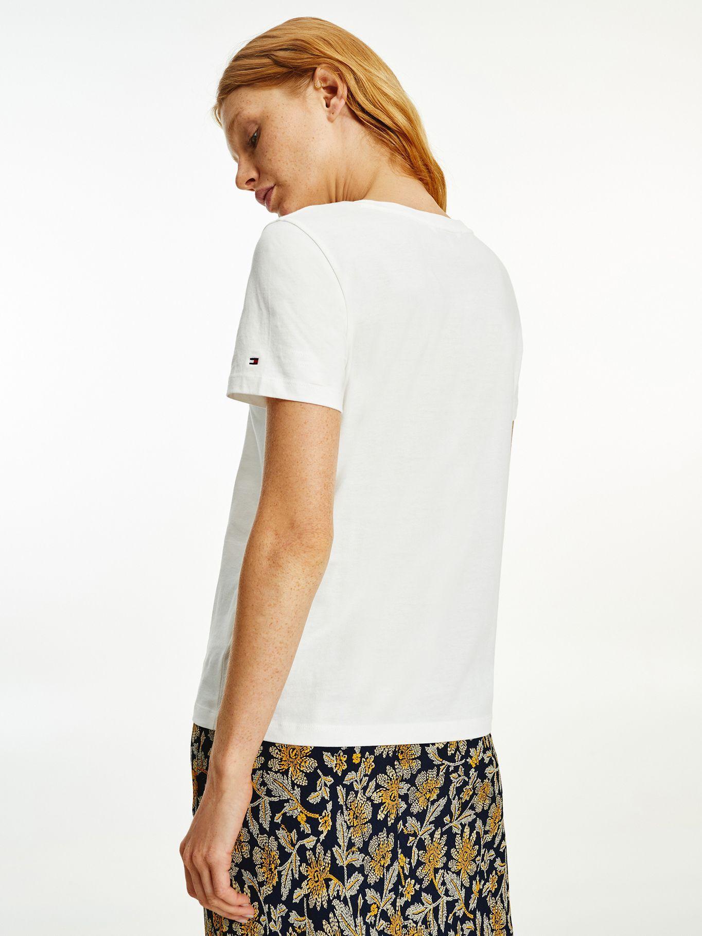 Polera Logo Tonal Crema Tommy Hilfiger A2-1