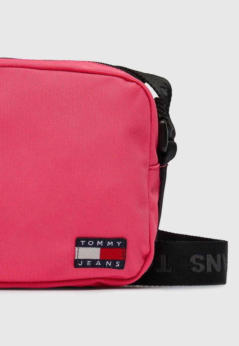 Bandolera Crossover Essential Daily Rosado Tommy Jeans-3