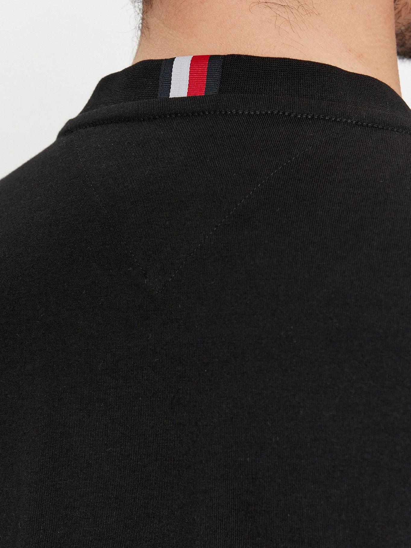 POLERA MONOTYPE STRIPE LOGO NEGRO TOMMY HILFIGER-3